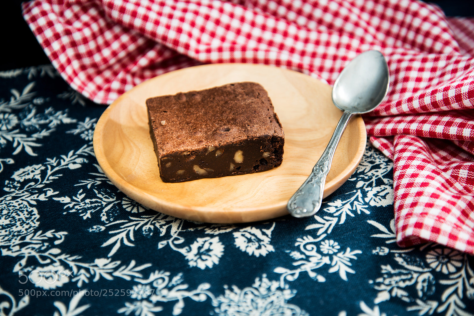 Nikon D800 sample photo. Chocolate brownie cake on photography