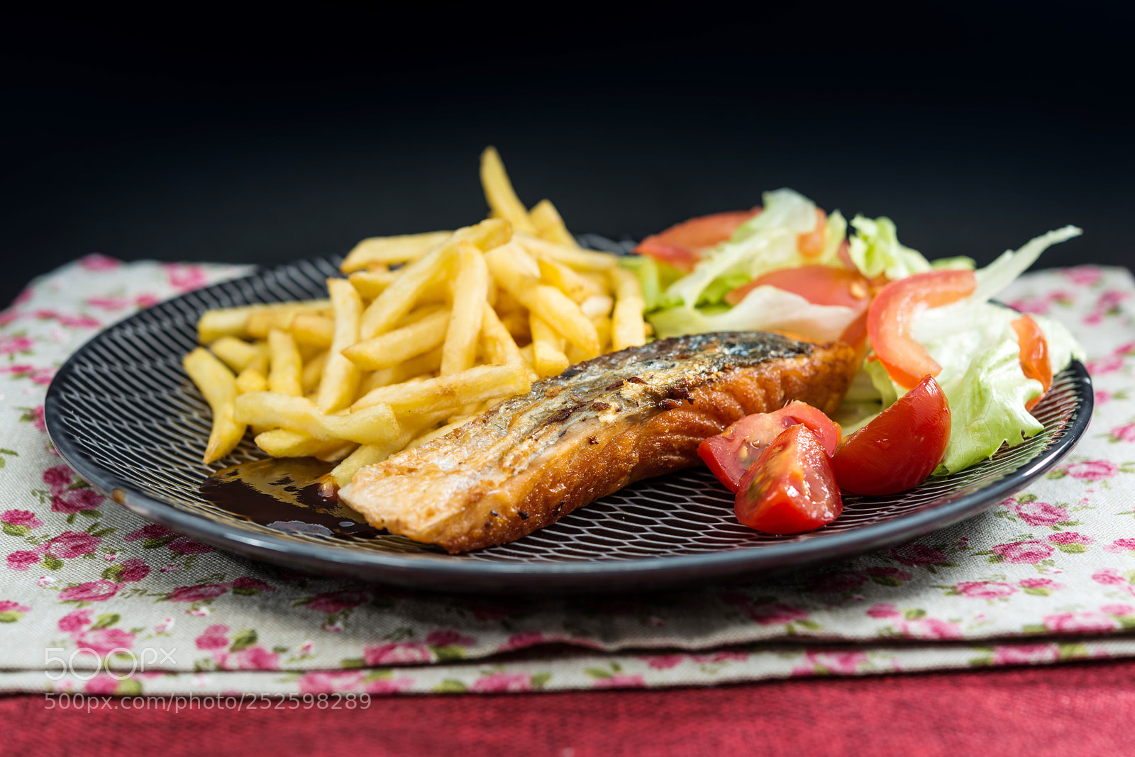 Nikon D800 sample photo. Grilled salmon with fresh photography