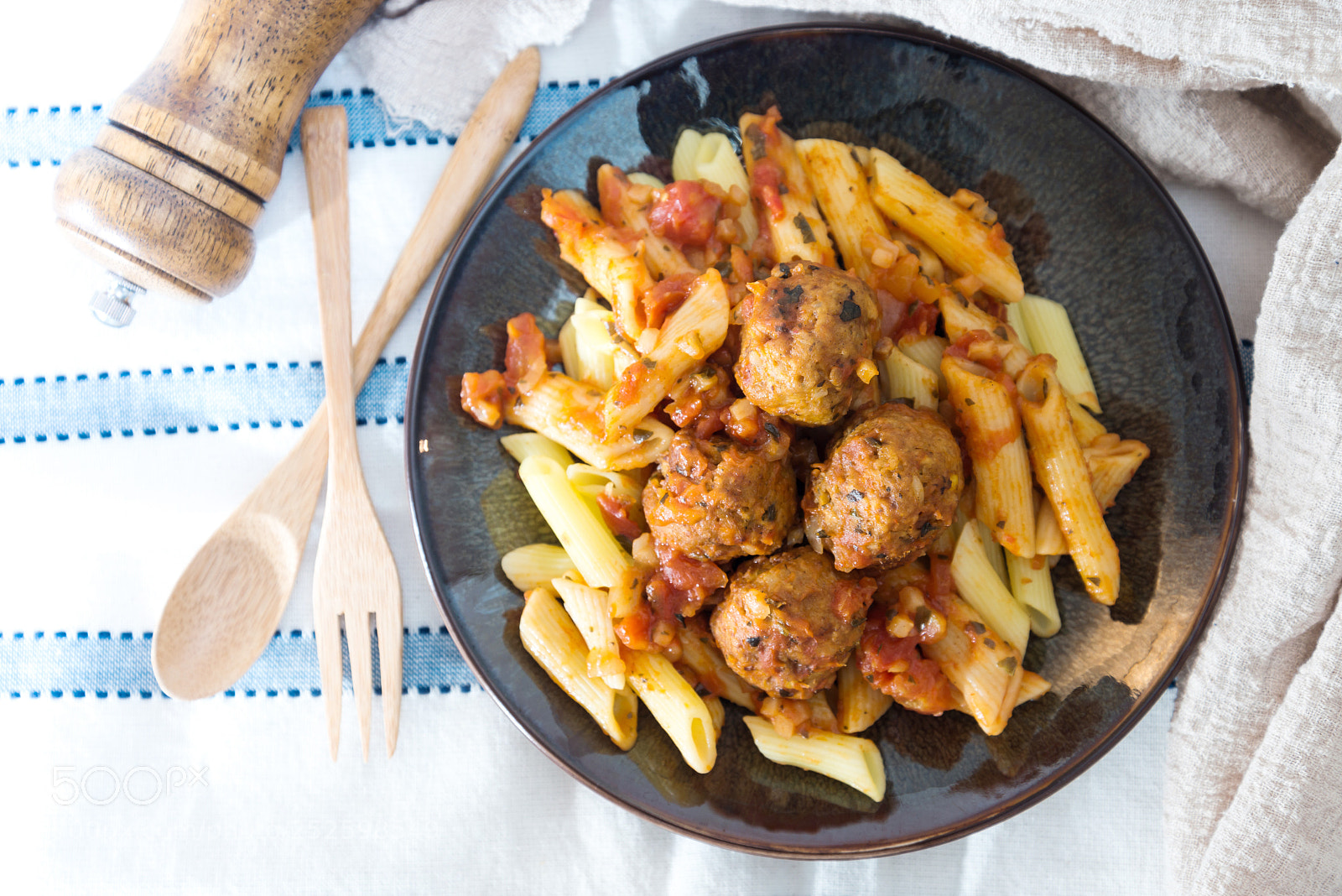 Nikon D800 sample photo. Tasty penne with meat photography