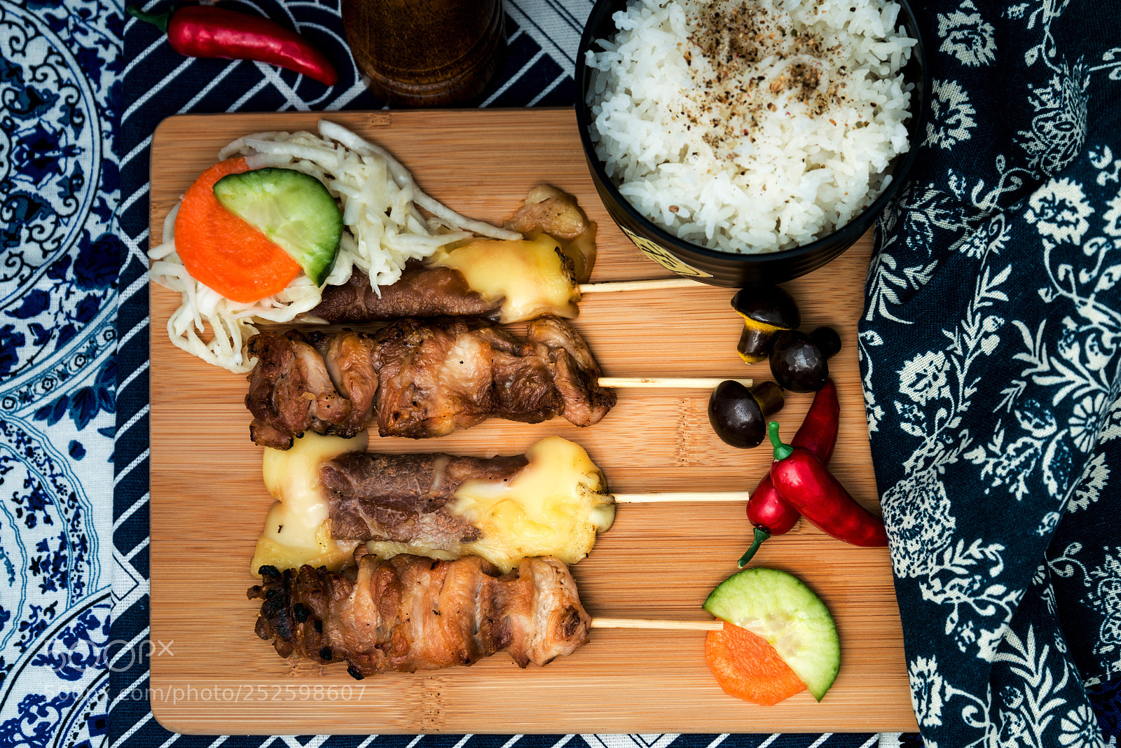 Nikon D800 sample photo. Tasty beef steak kabobs photography