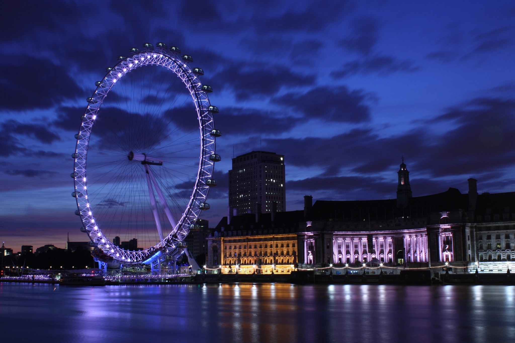 Canon EOS 1000D (EOS Digital Rebel XS / EOS Kiss F) sample photo. London eye, morning photography