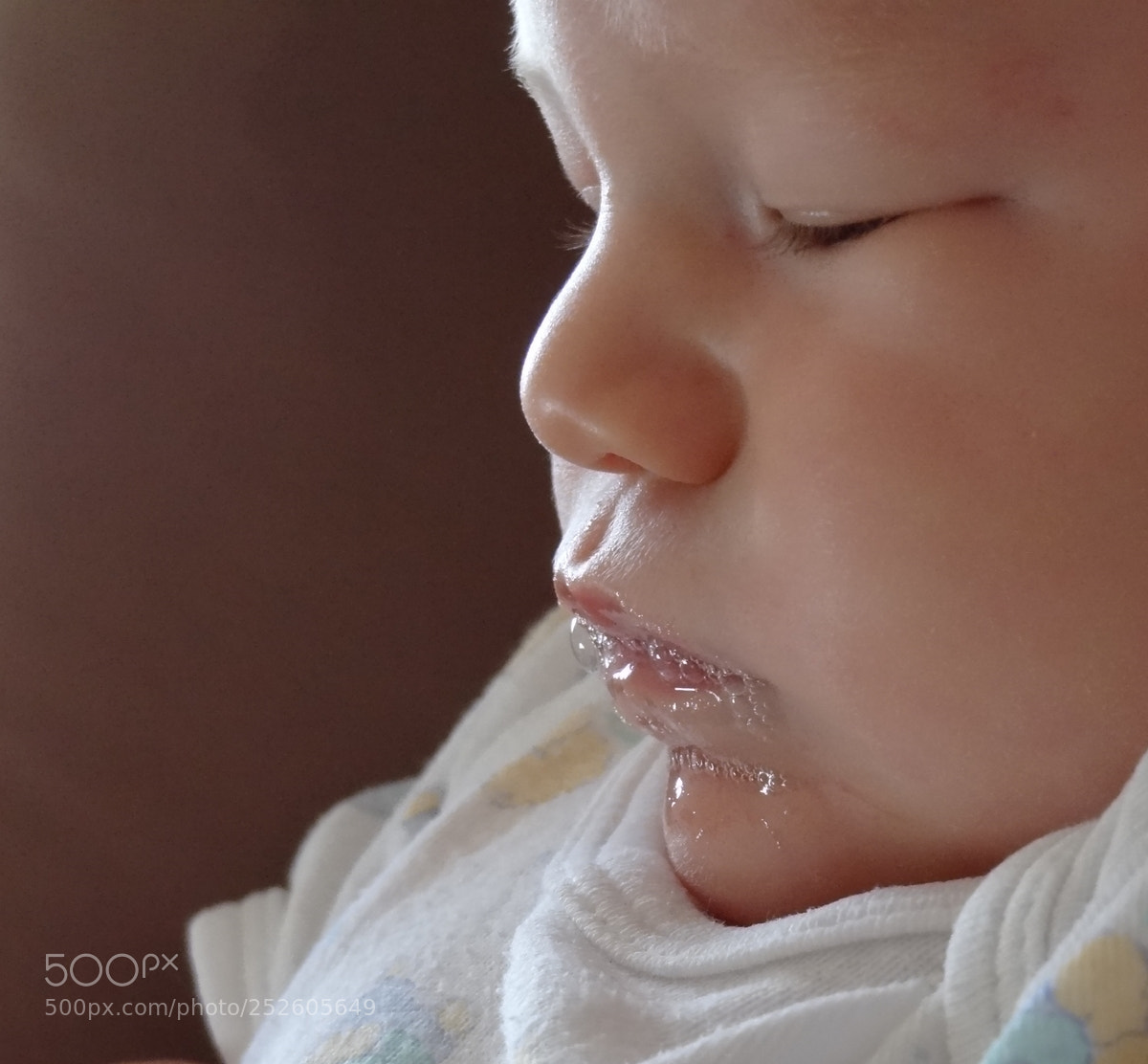 Sony Cyber-shot DSC-HX9V sample photo. Sleeping bubbles photography