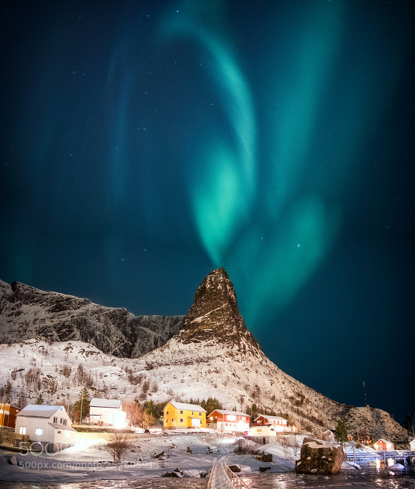 Fujifilm X-T2 sample photo. Aurora explosion photography