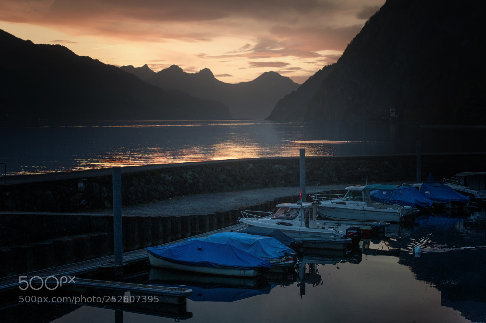 Nikon D90 sample photo. Walensee photography