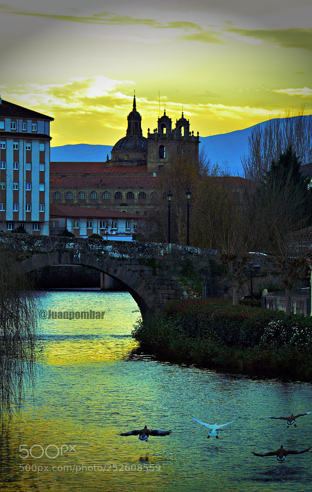 Nikon D3200 sample photo. Atardecer, monforte de lemos photography