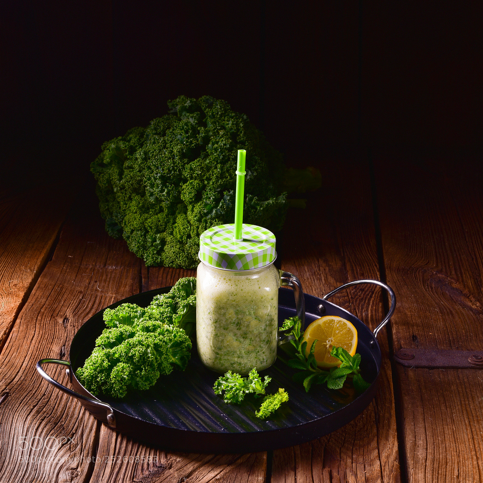 Nikon D810 sample photo. Kale banana smoothie photography