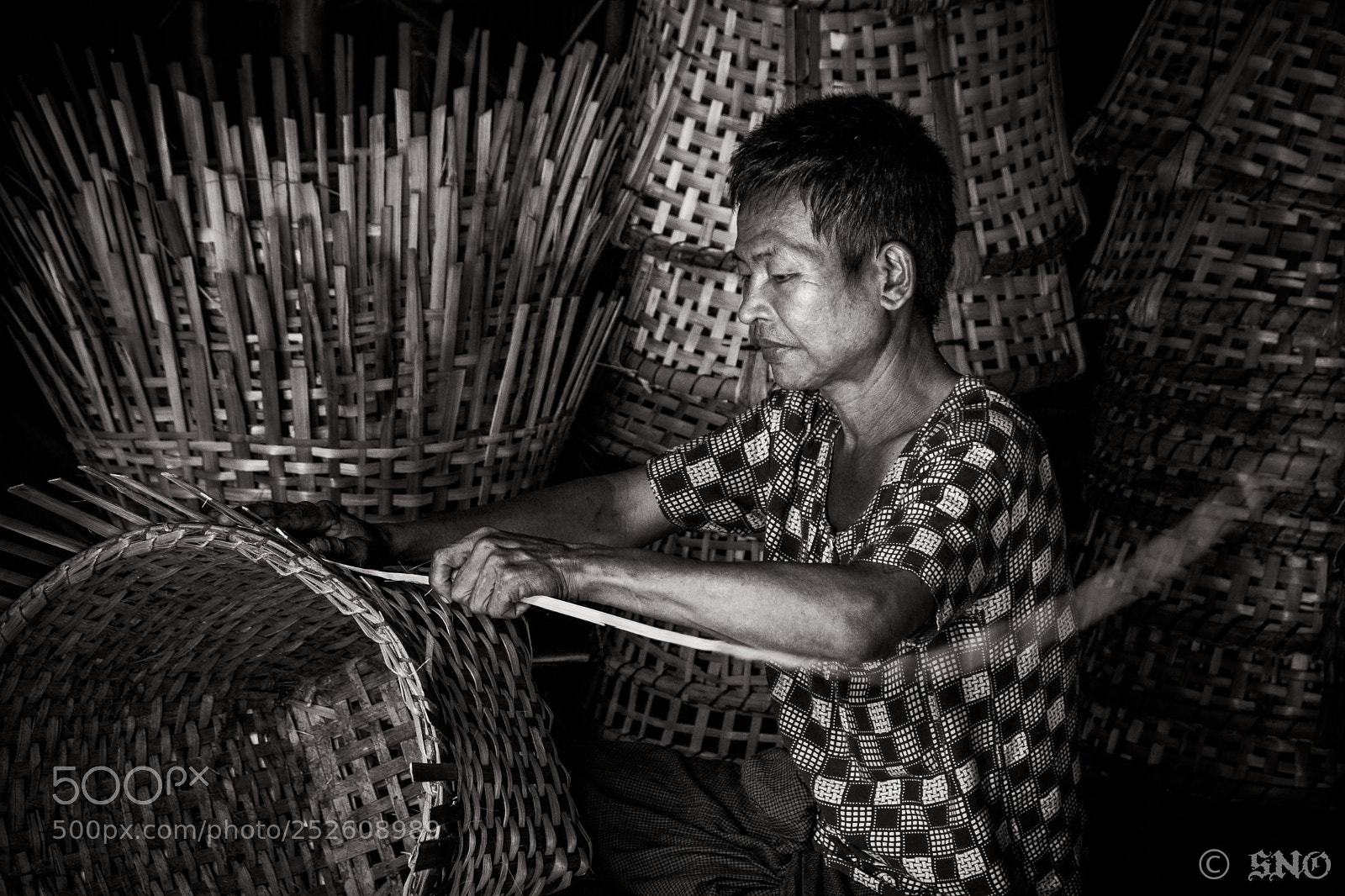 Fujifilm X-T2 sample photo. The working man photography
