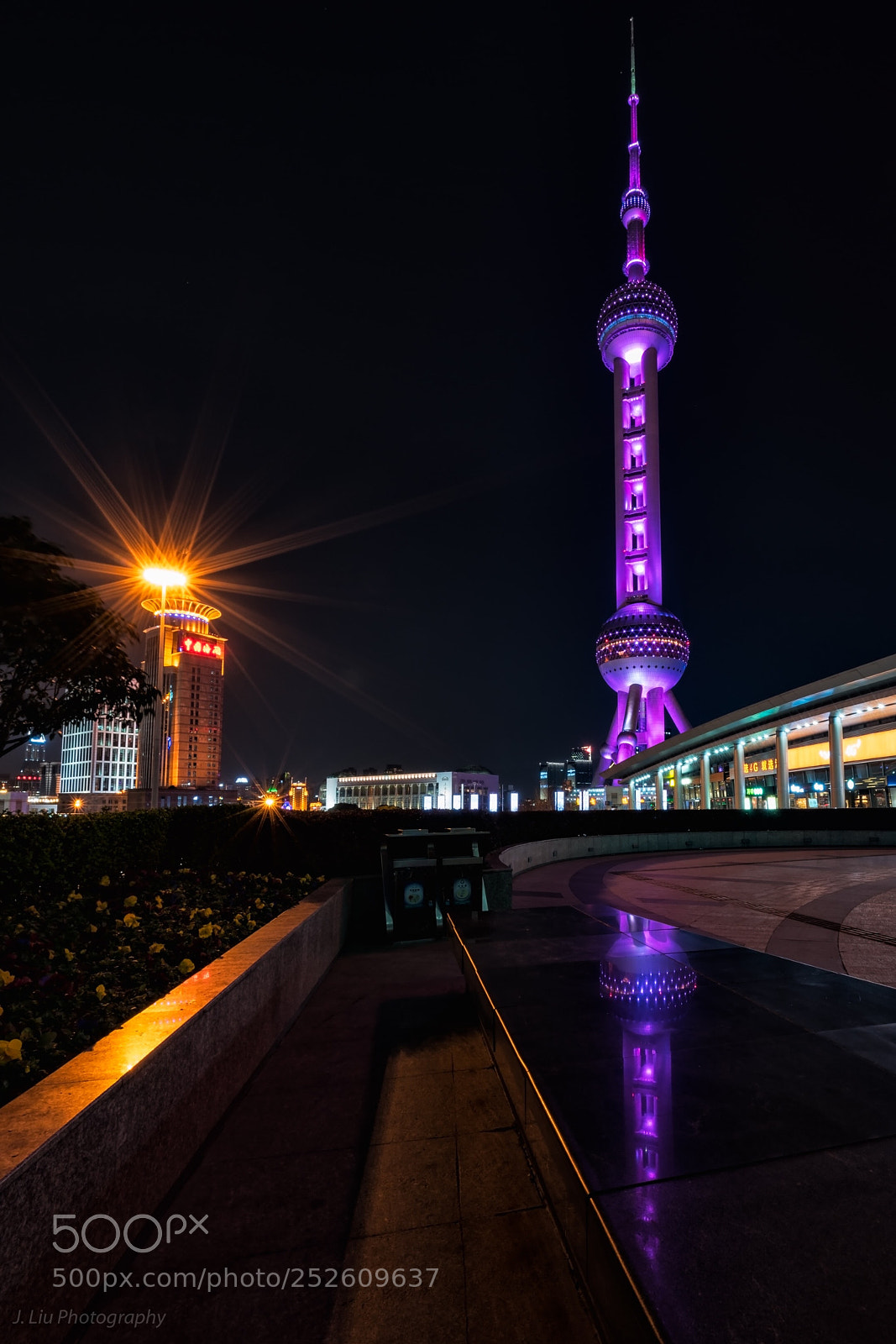 Sony a7R II sample photo. Oriental pearl in reflection  photography