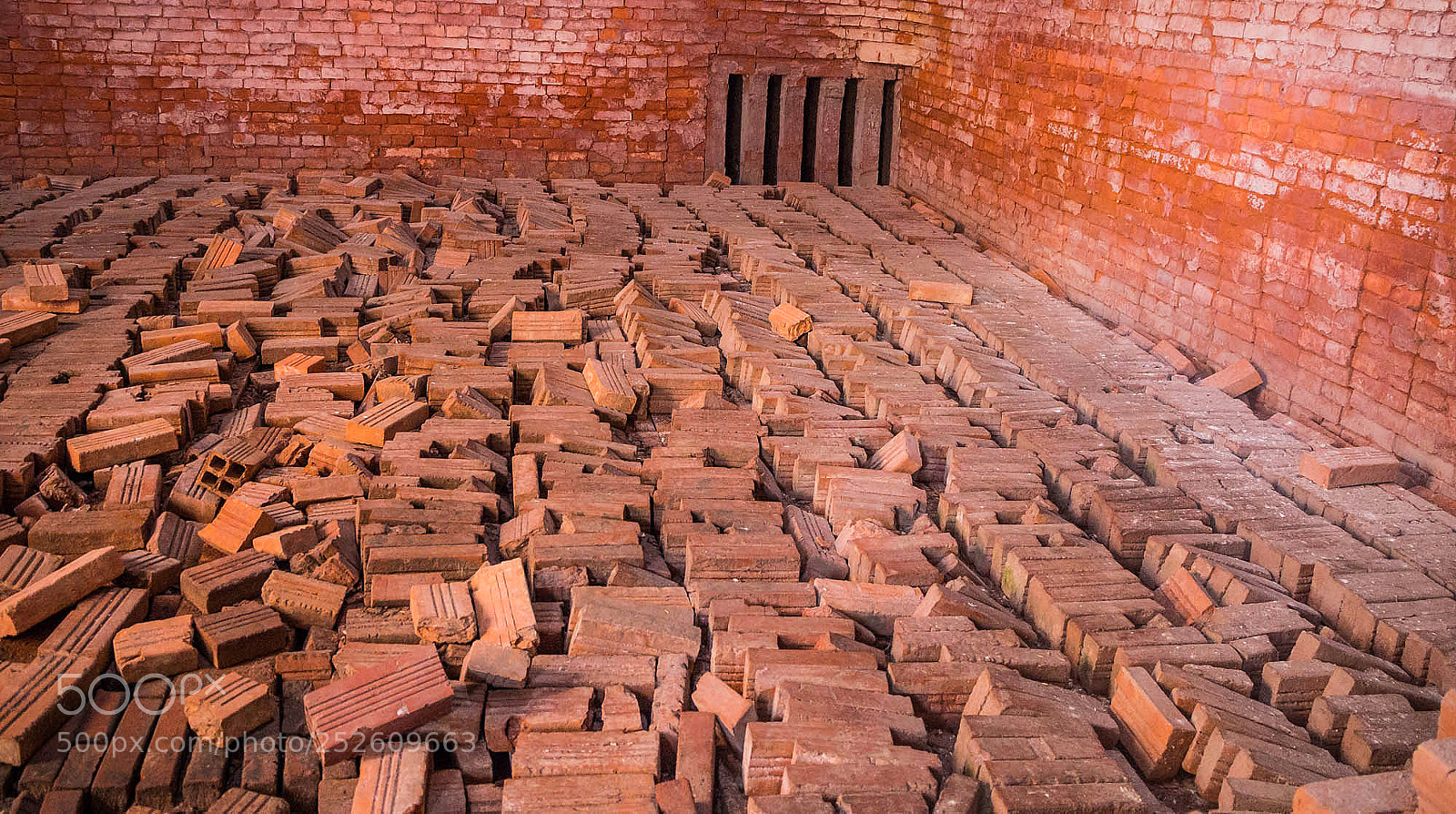 Olympus OM-D E-M5 sample photo. Building bricks 2 photography