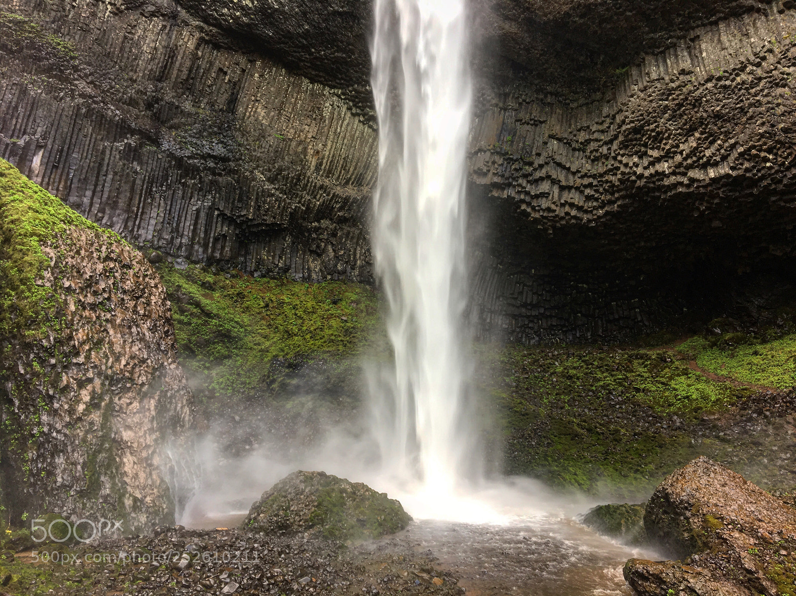 Apple iPhone 6s sample photo. Latourell falls photography