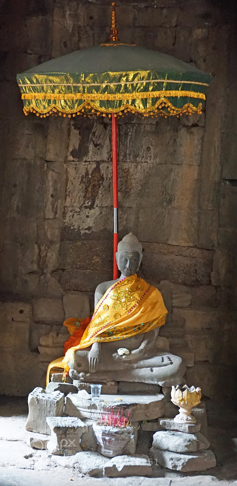 Sony a6000 sample photo. Buddha statue in angkor photography