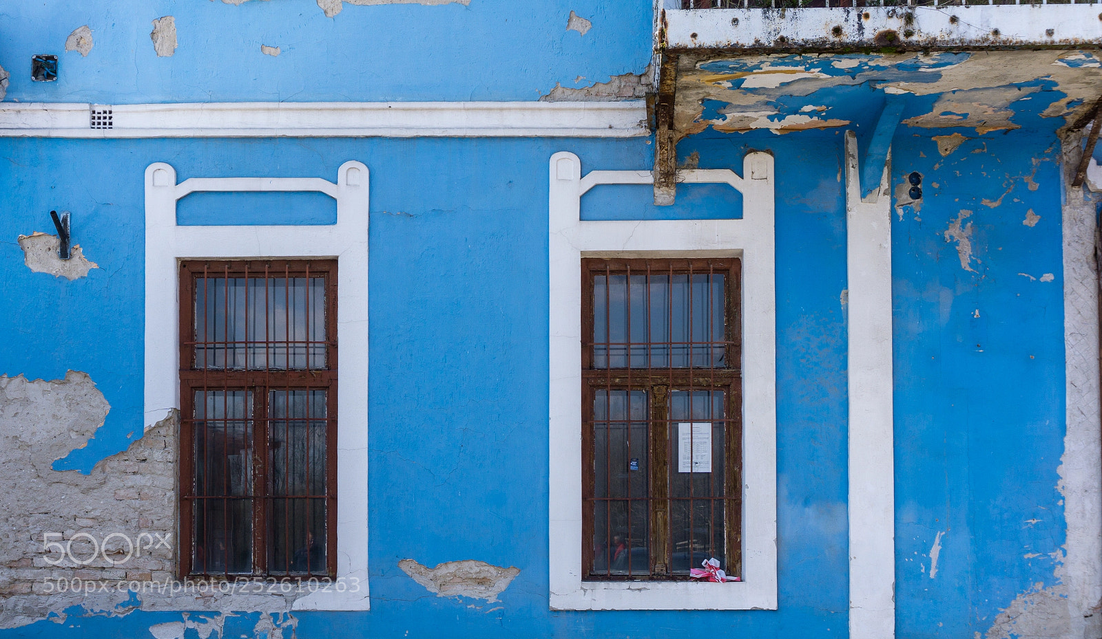 Sony a6000 sample photo. Old building in szentendre photography