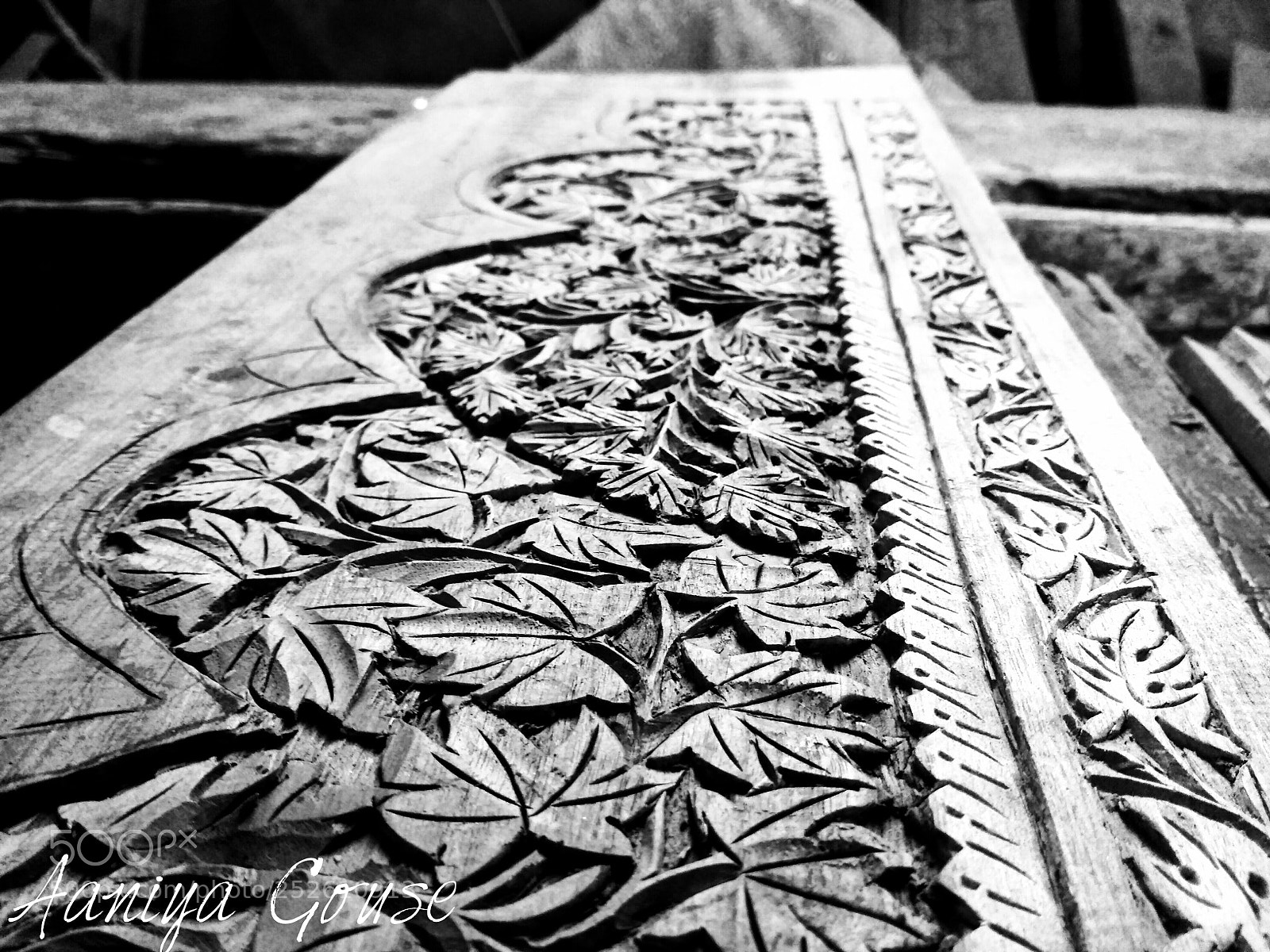 Xiaomi Redmi 3S sample photo. Wood carver's photography
