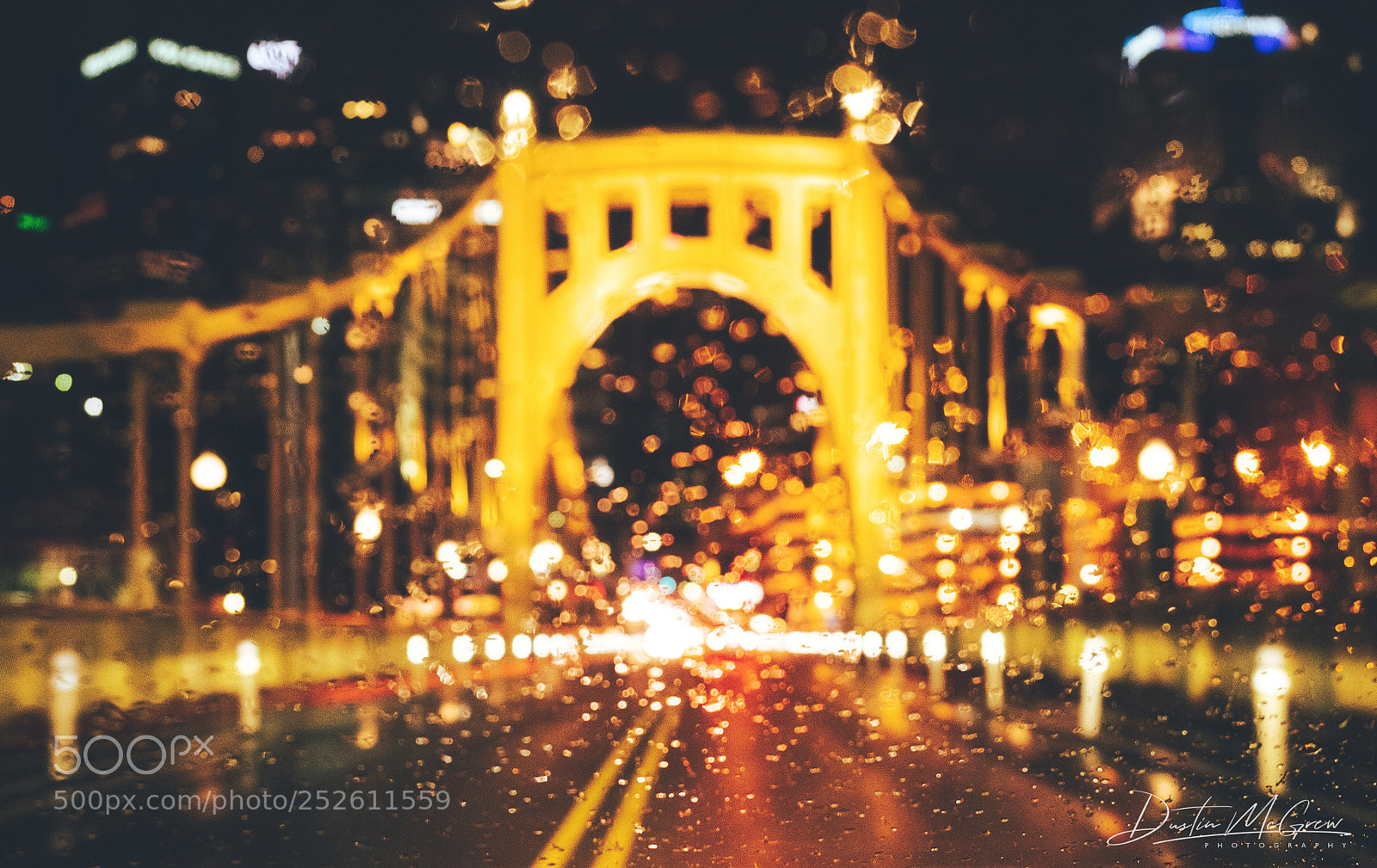 Olympus OM-D E-M1 Mark II sample photo. Rainy pittsburgh photography