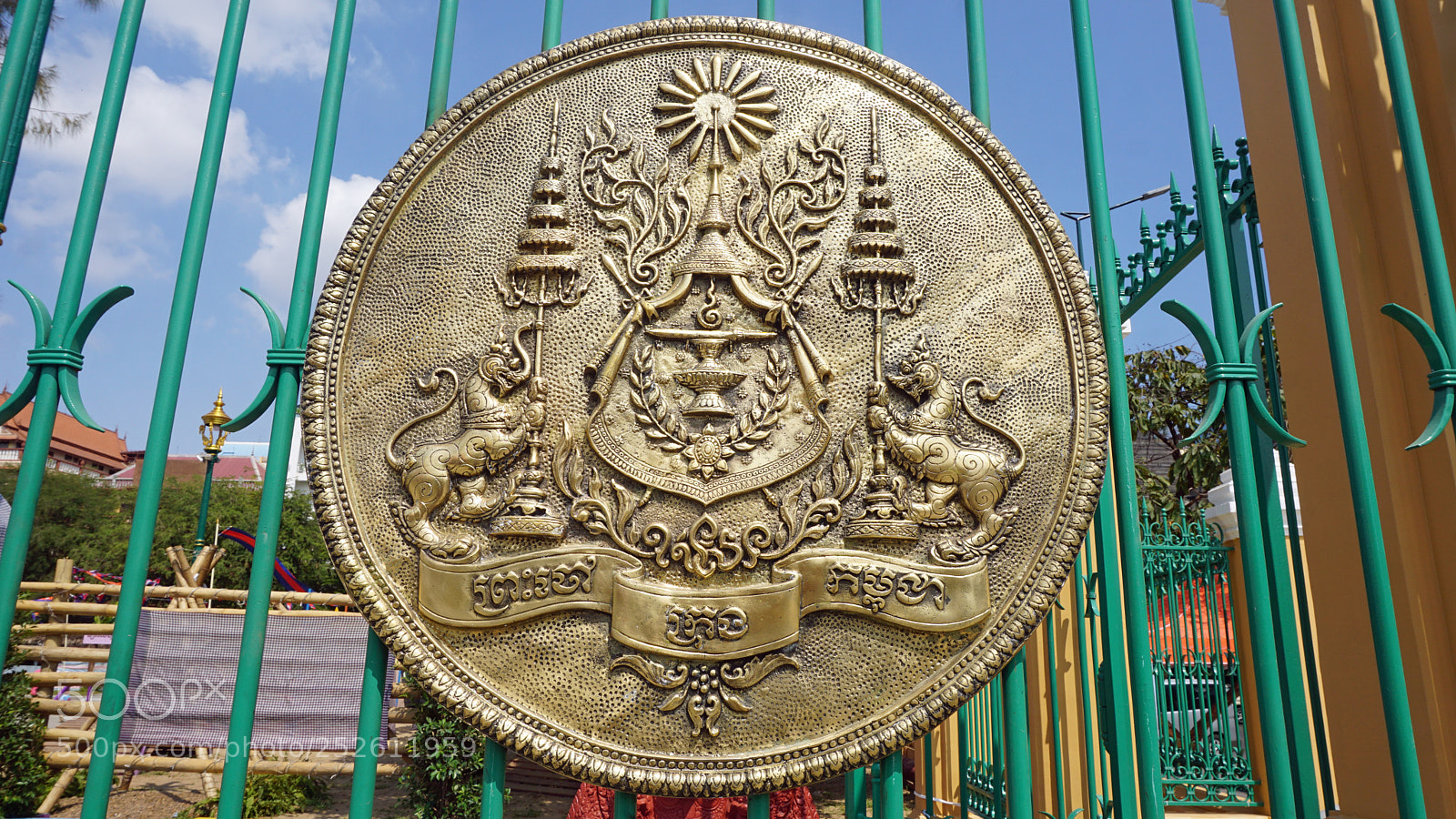 Sony a6000 sample photo. Phnom penh temple photography