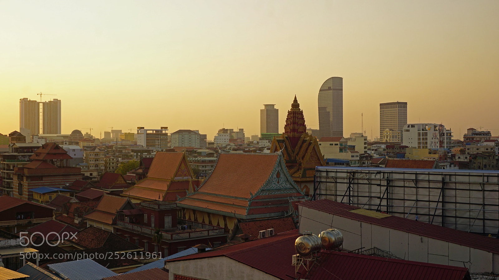 Sony a6000 sample photo. Phnom penh landmark photography