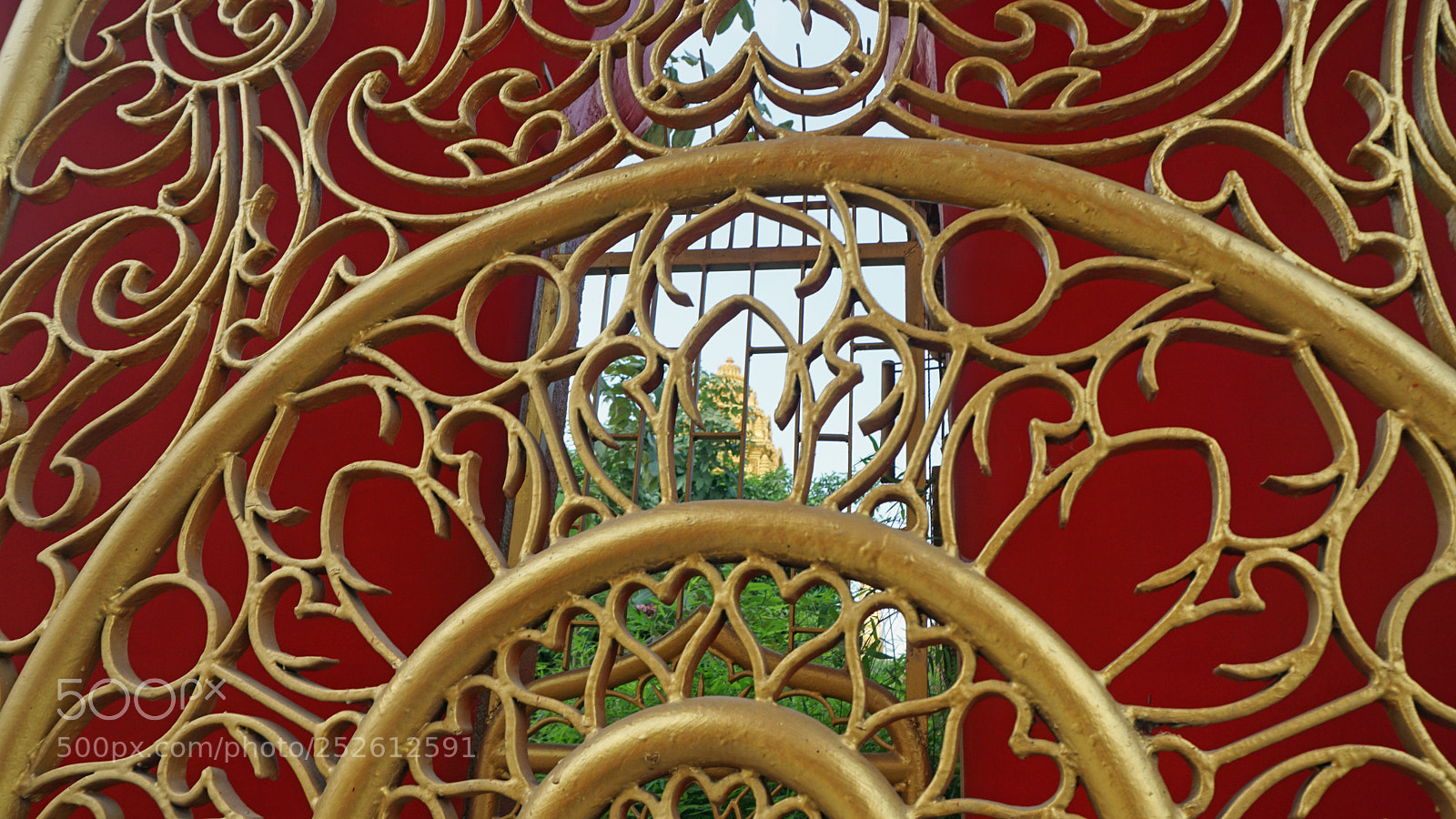 Sony a6000 sample photo. Phnom penh temple photography