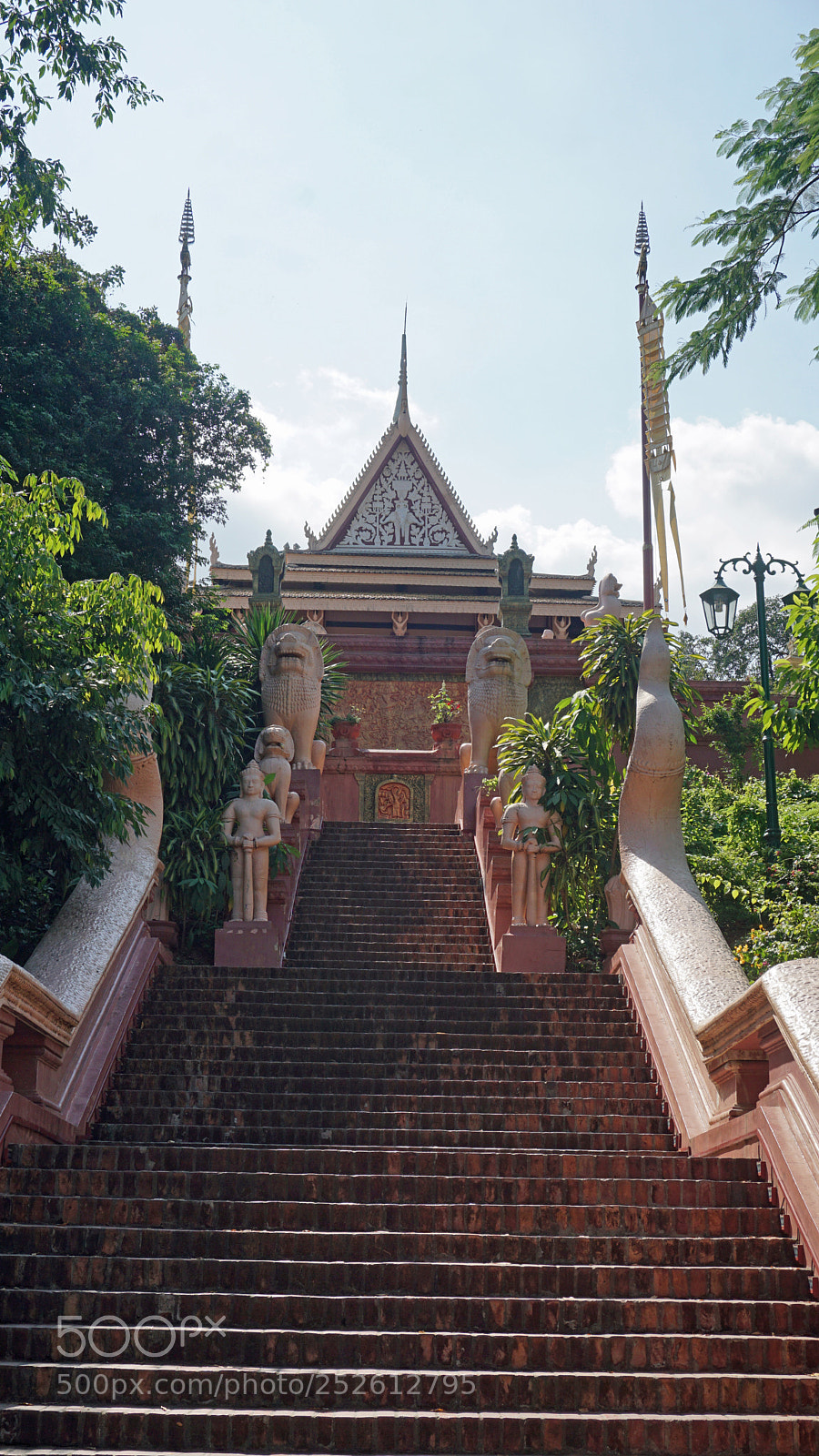 Sony a6000 sample photo. Wat phnom temple complex photography