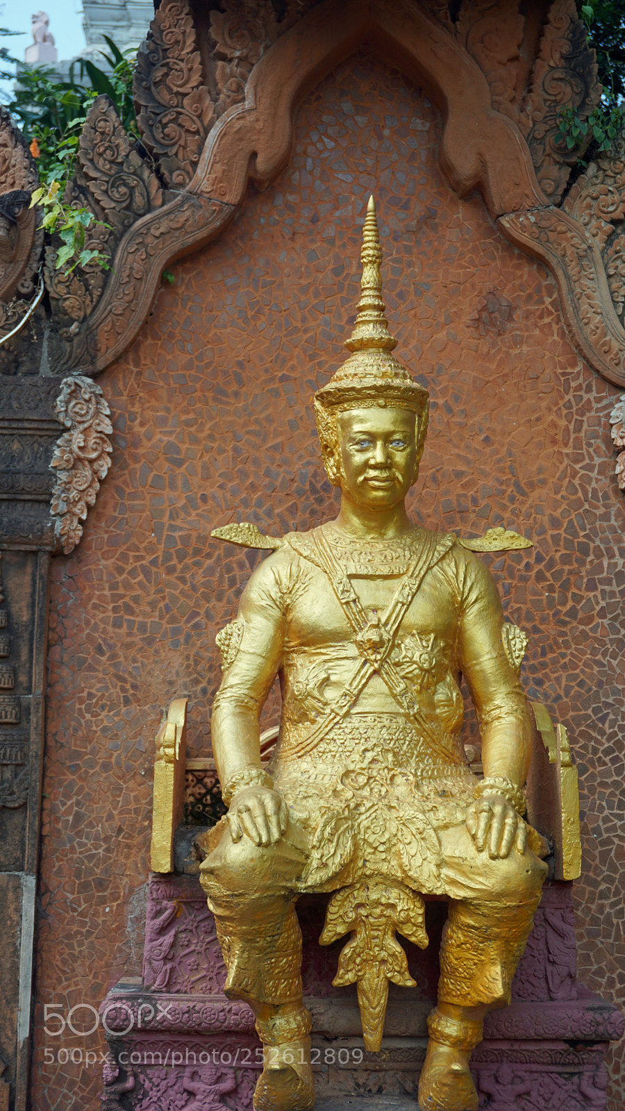 Sony a6000 sample photo. Wat phnom temple complex photography