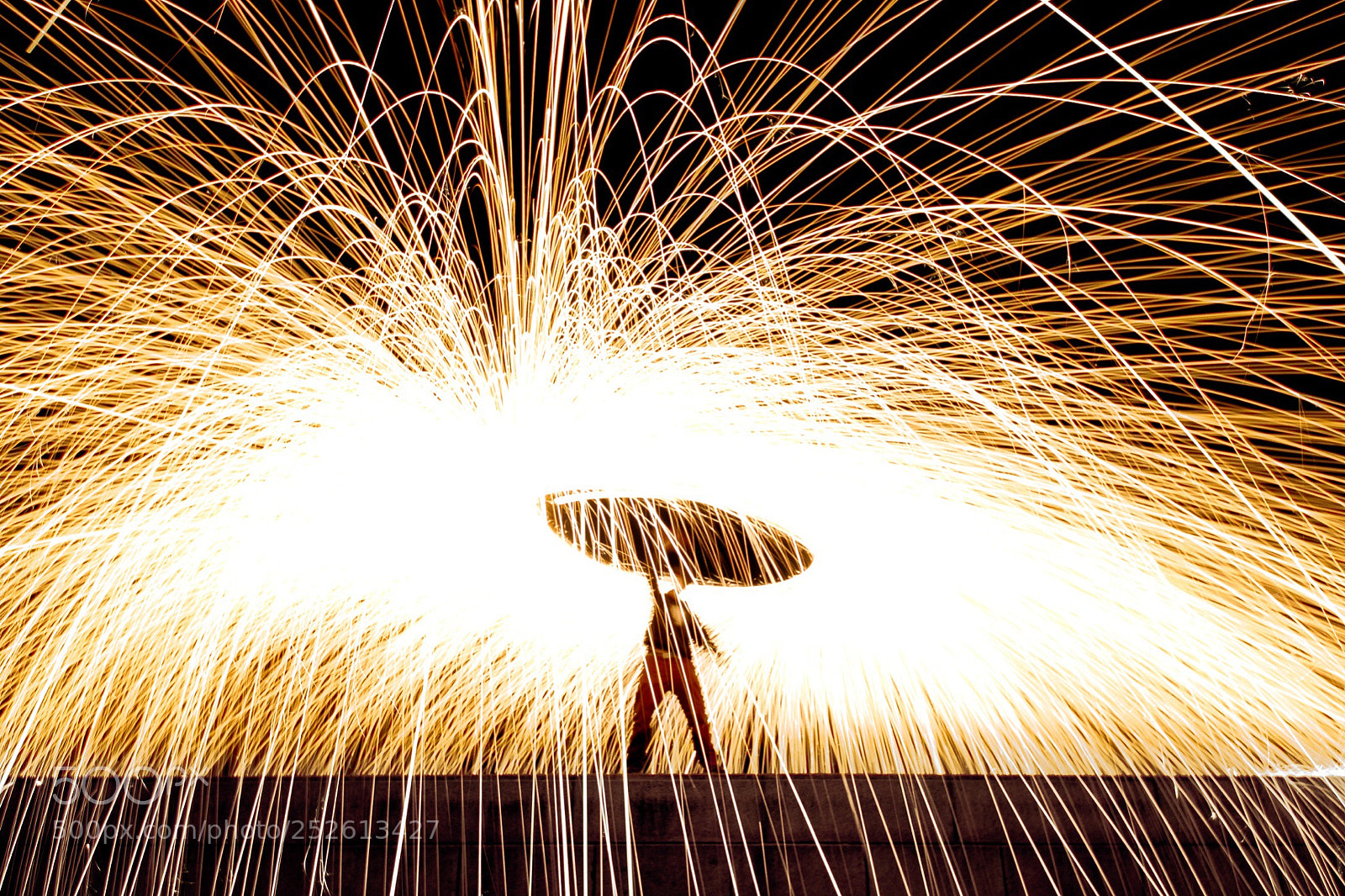 Canon EOS 600D (Rebel EOS T3i / EOS Kiss X5) sample photo. Steel wool explosion  photography