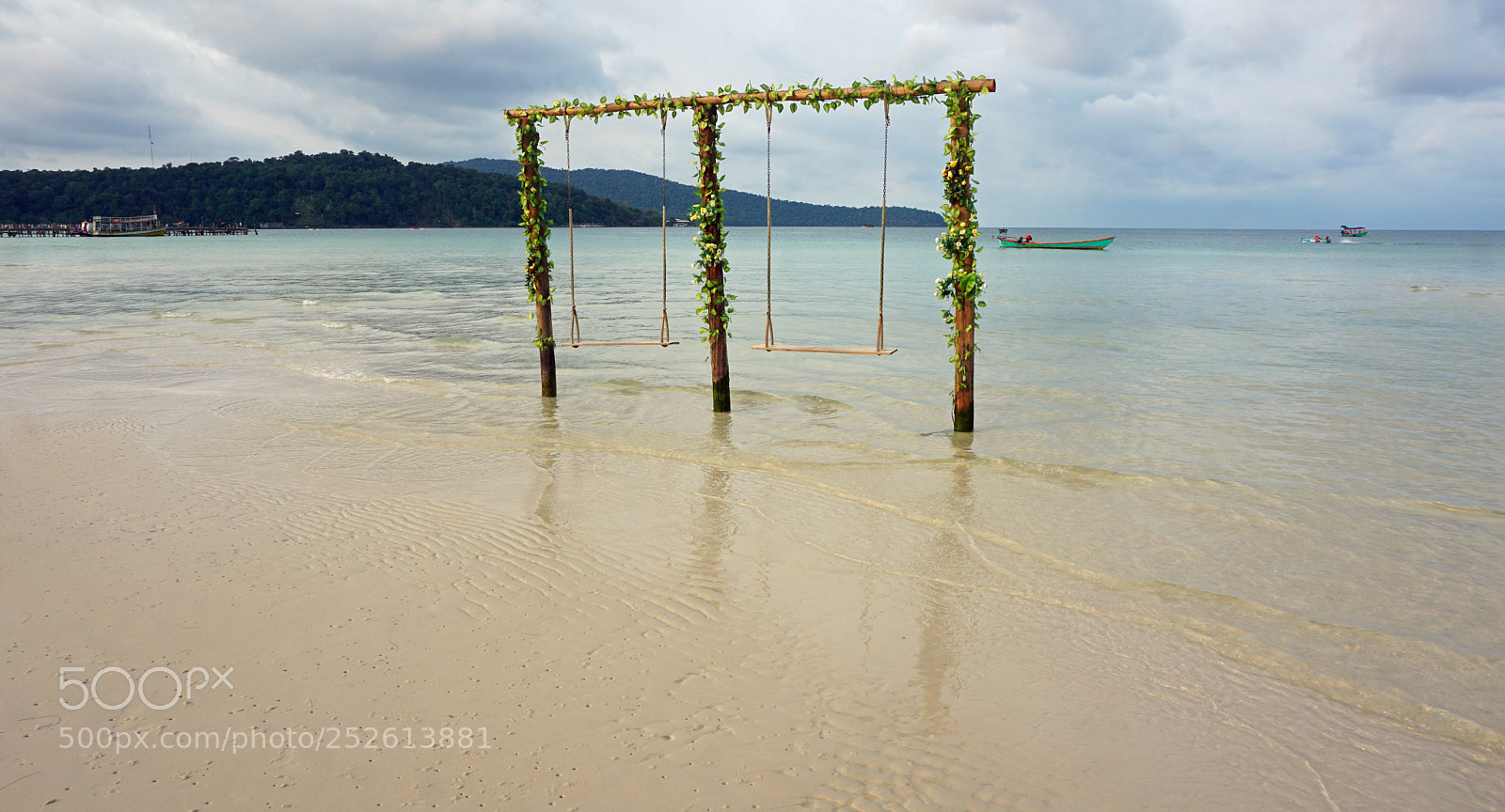 Sony a6000 sample photo. Beach swing photography