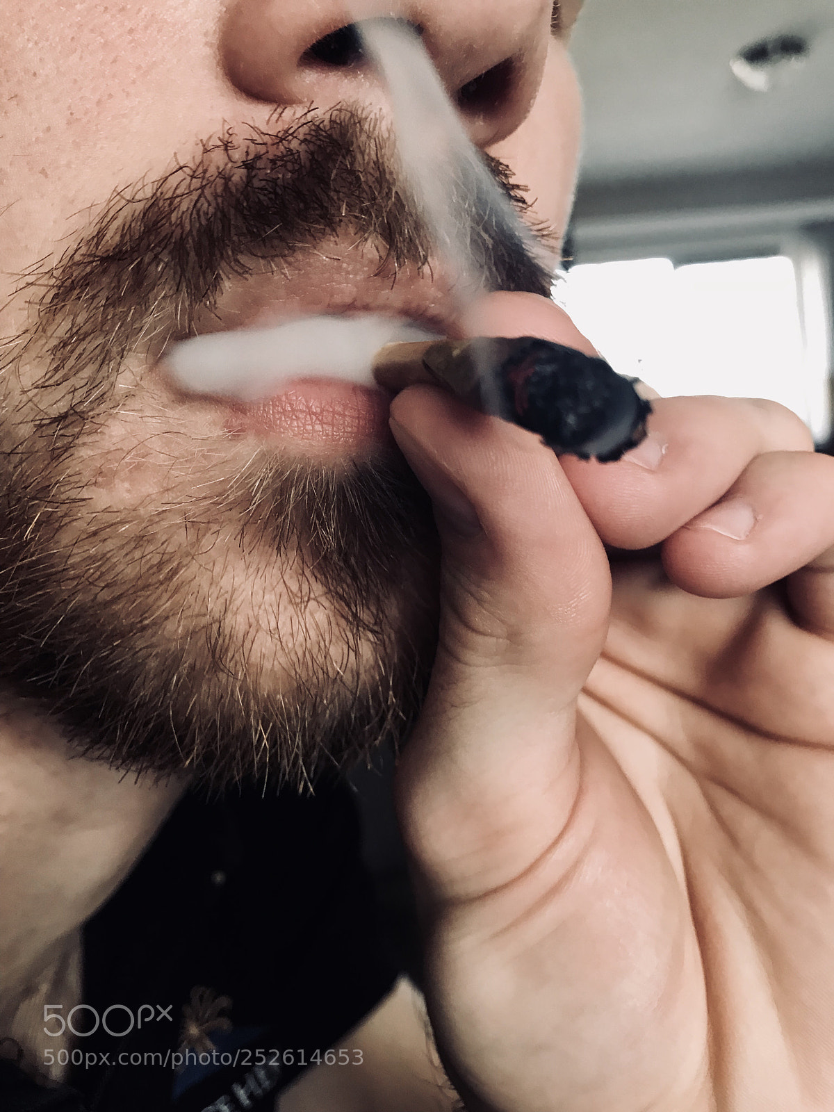 Apple iPhone 7 Plus sample photo. Smoke up photography