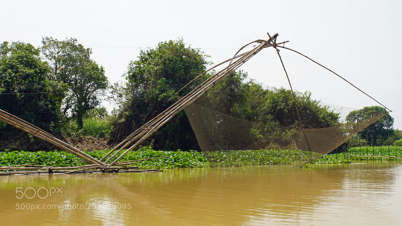Sony a6000 sample photo. Tonle sap shrimp farms photography