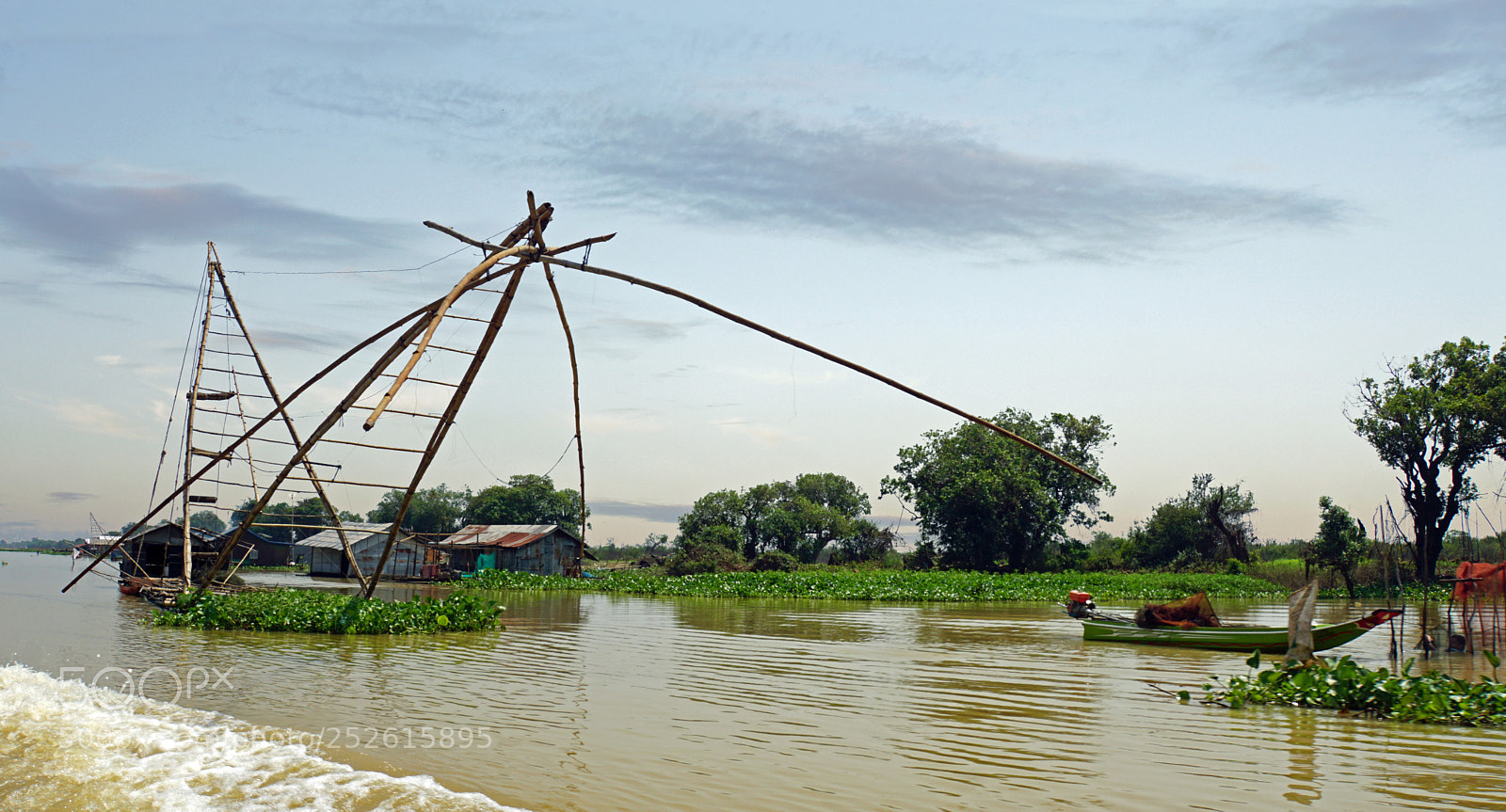 Sony a6000 sample photo. Tonle sap shrimp farms photography