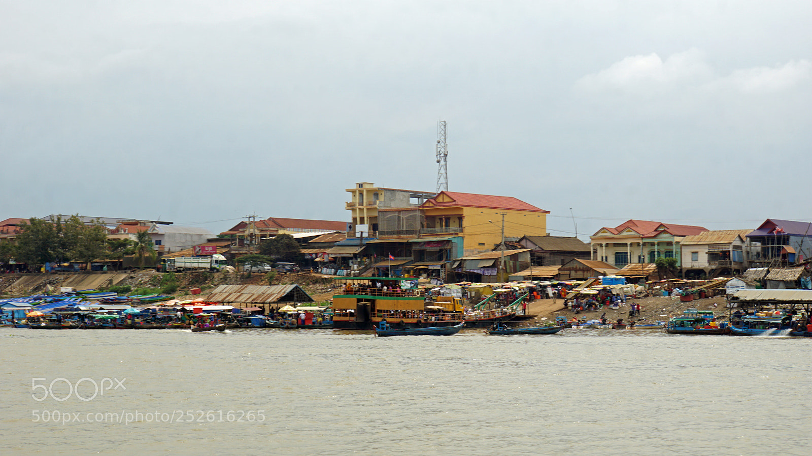 Sony a6000 sample photo. Fisherman village at tonle photography