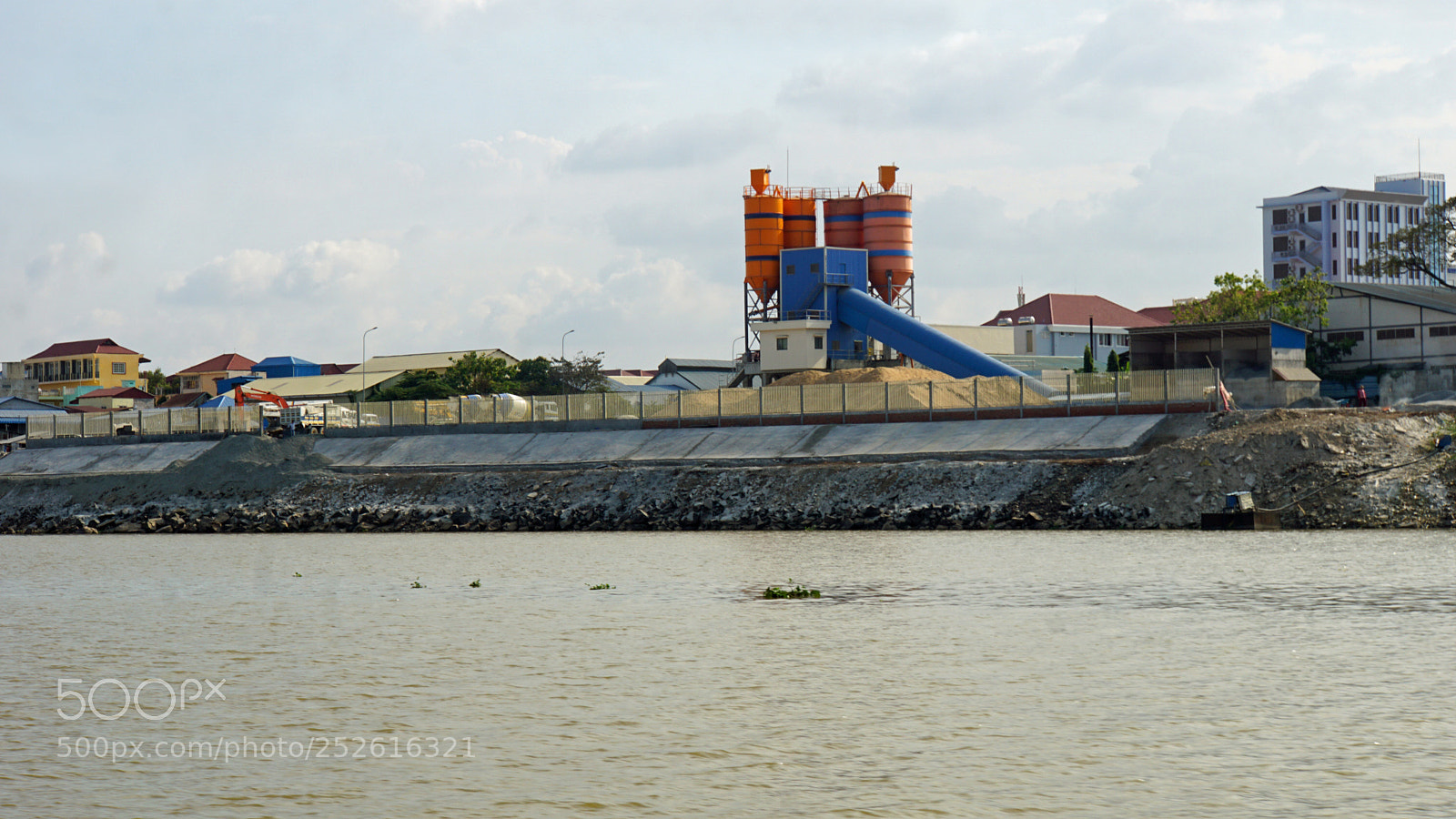 Sony a6000 sample photo. Phnom penh riverside photography