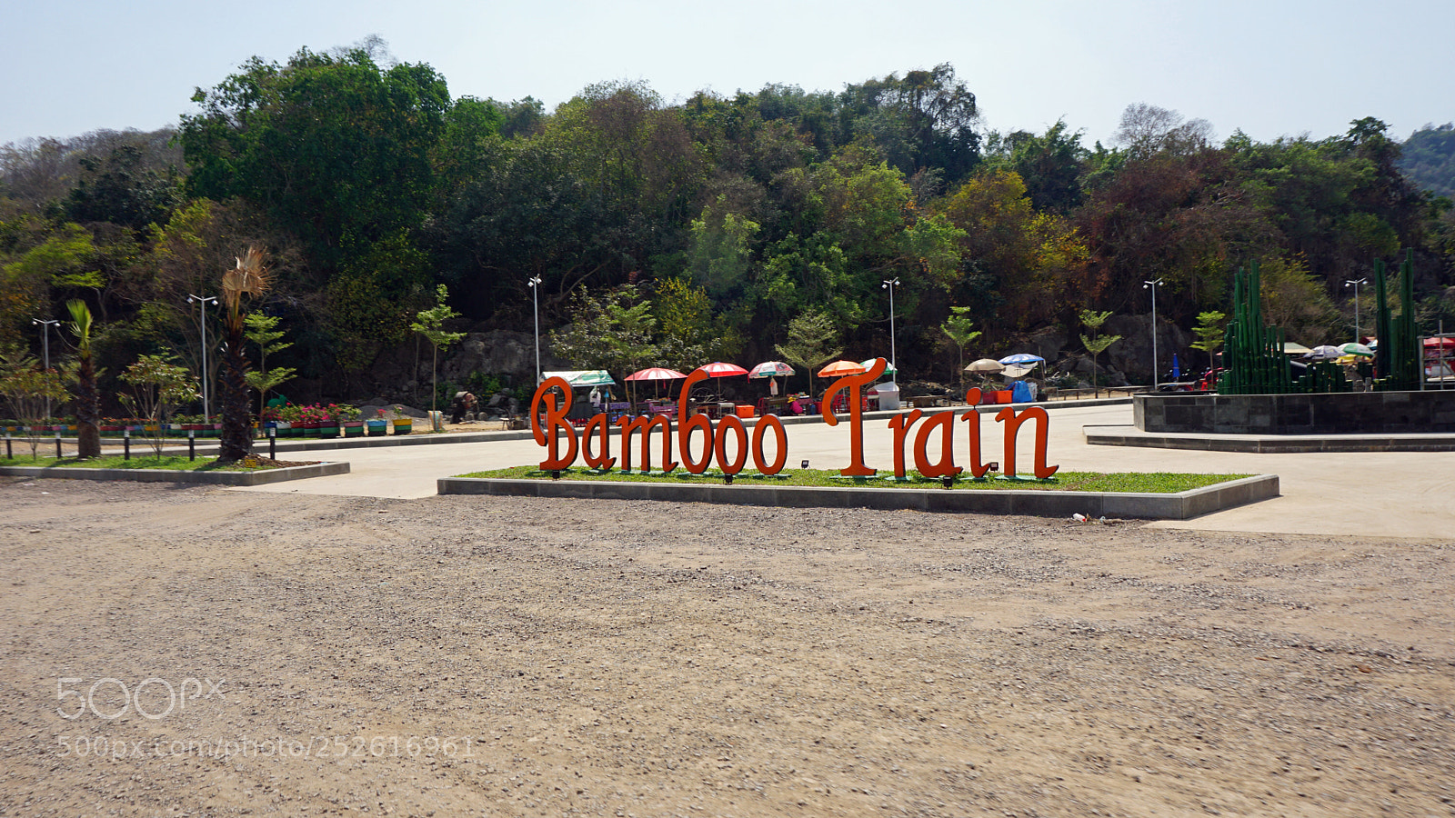 Sony a6000 sample photo. Battambang bamboo train photography