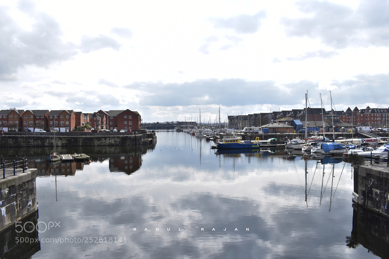 Nikon D5600 sample photo. The reflection photography