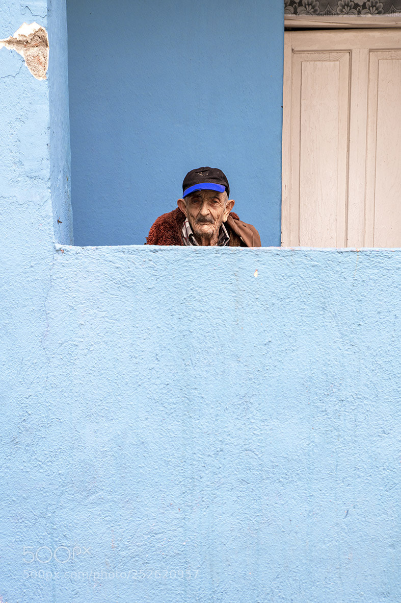 Nikon D850 sample photo. Blue man photography