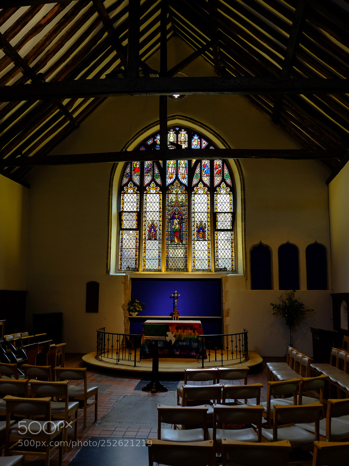 Fujifilm X-T10 sample photo. St lawrence church, winchester photography