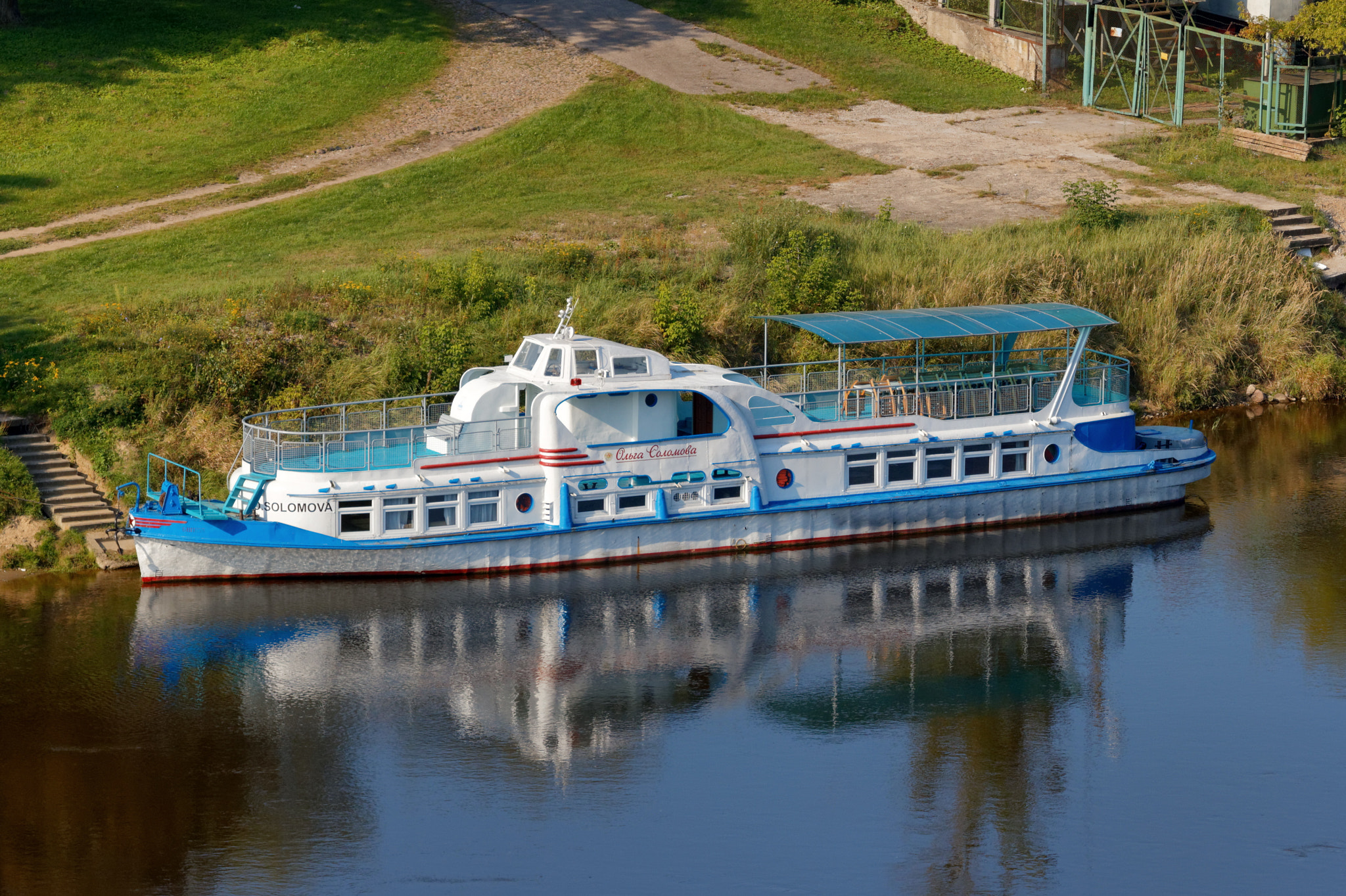 Sigma 50-200mm F4-5.6 DC OS HSM sample photo. Passenger ship "olga solomova" photography