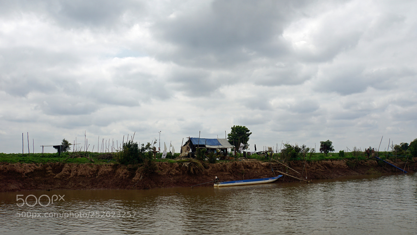 Sony a6000 sample photo. Fisherman village at tonle photography