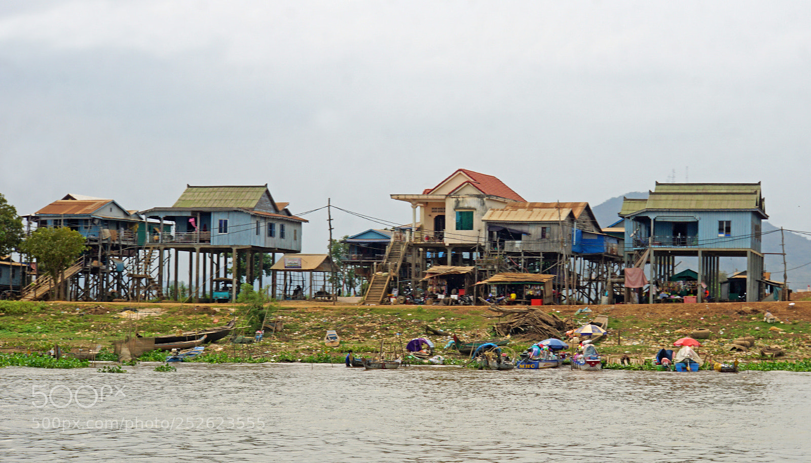 Sony a6000 sample photo. Fisherman village at tonle photography