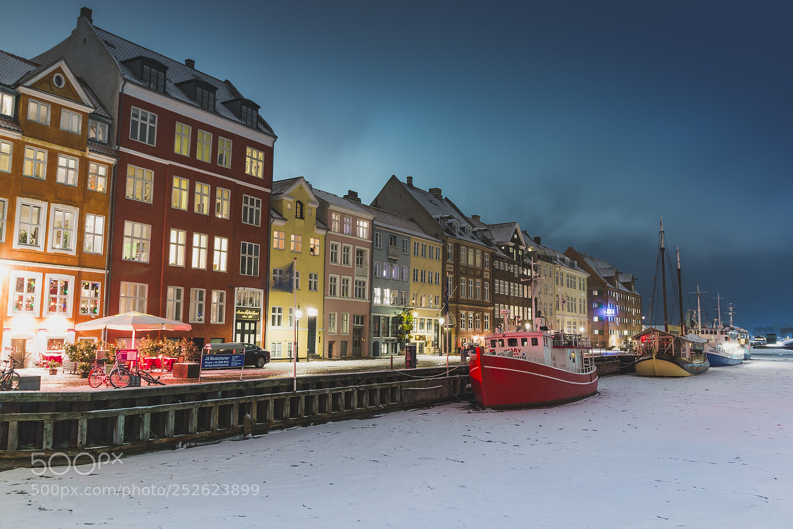 Canon EOS 70D sample photo. Ice in nyhavn photography
