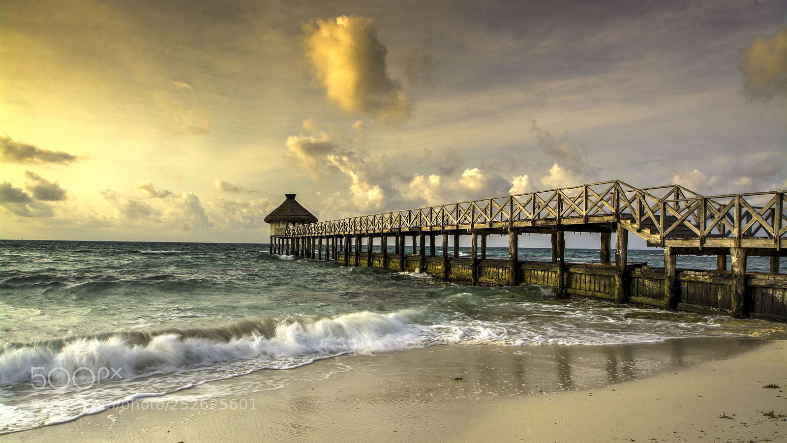 Nikon D7100 sample photo. Sunrise on the caribbean photography