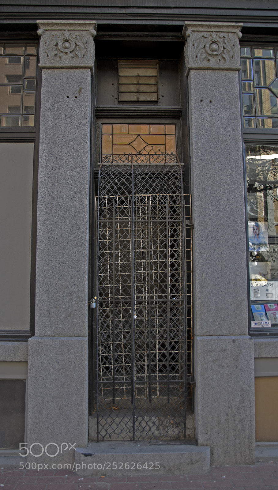 Nikon D7000 sample photo. Apparently no entry photography
