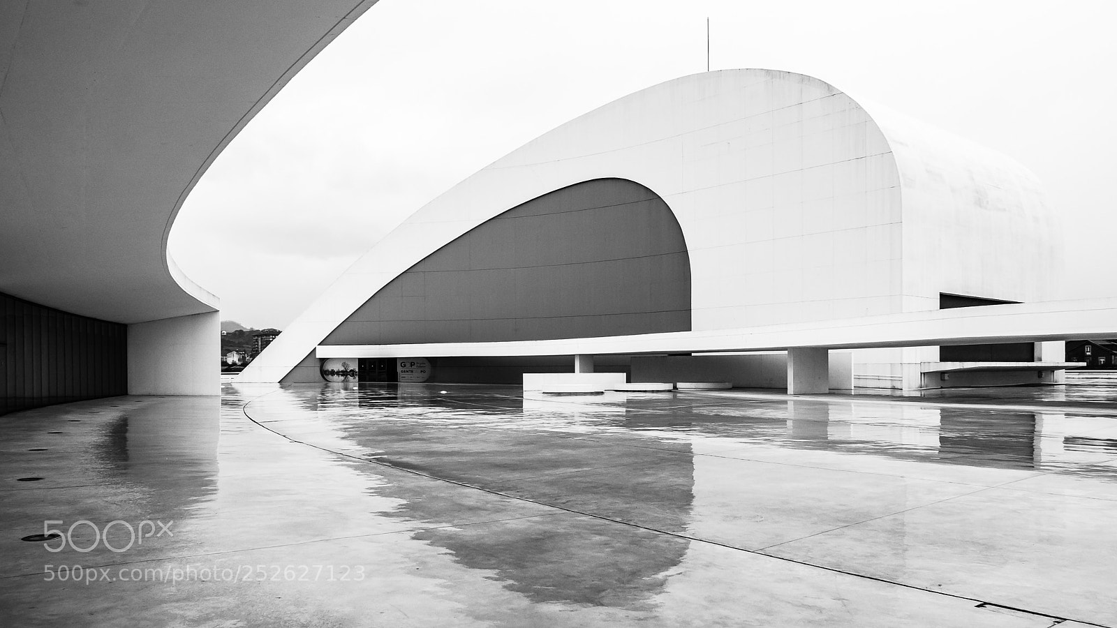 Panasonic Lumix DMC-LX100 sample photo. Centro niemeyer photography