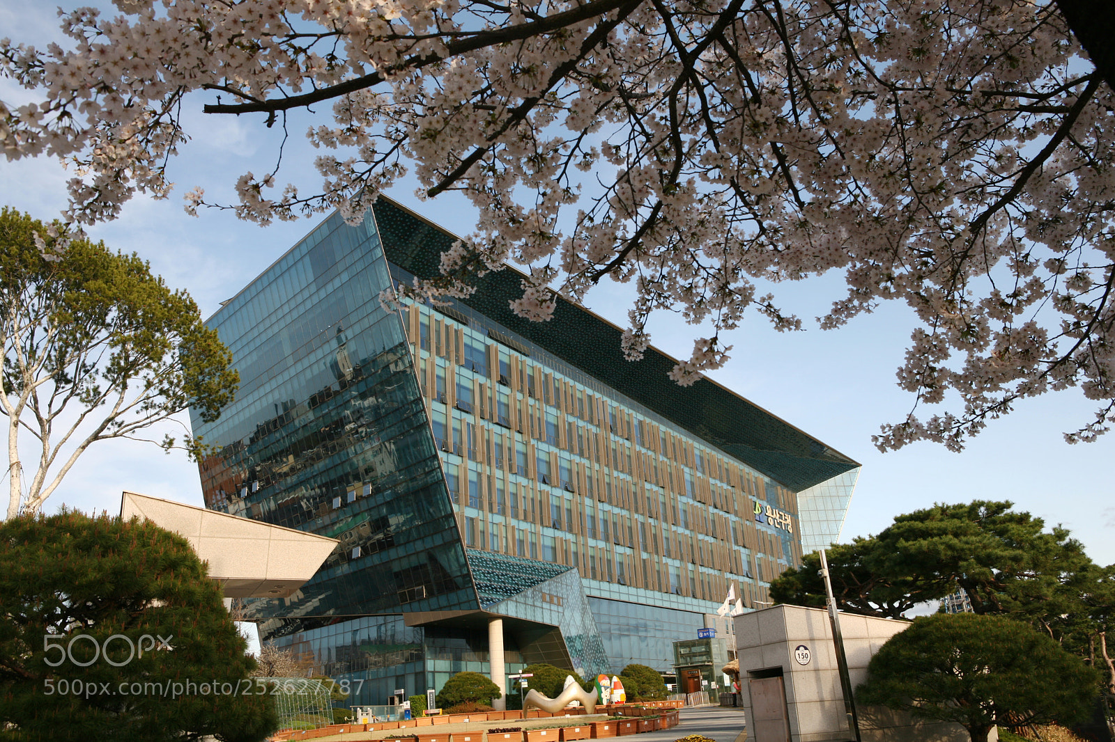 Canon EOS 5D sample photo. Itaewon photography
