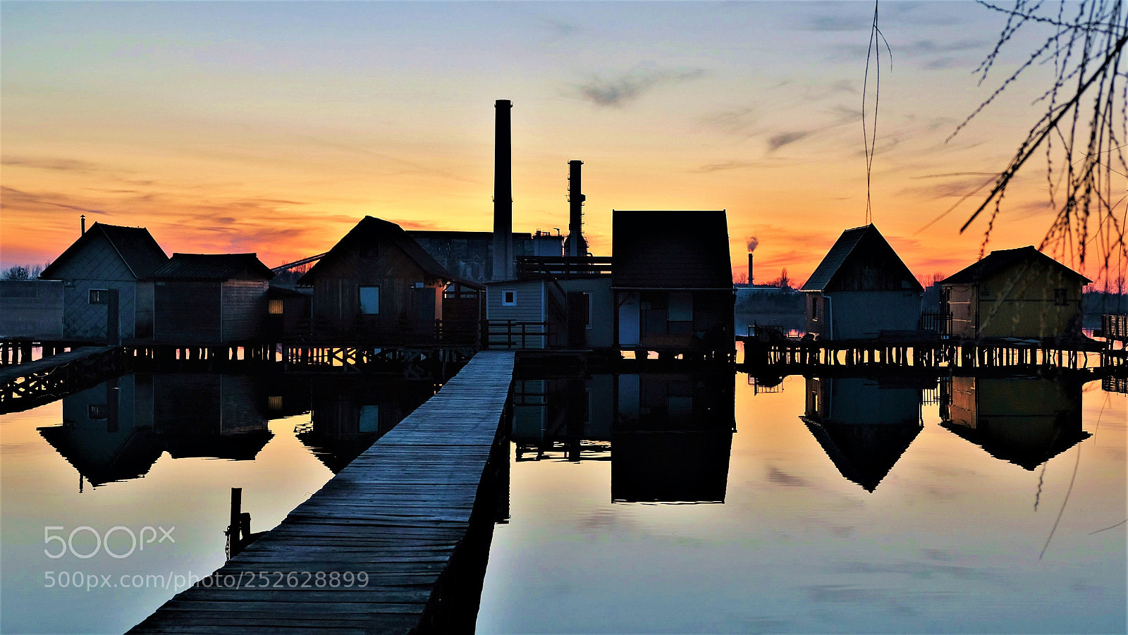 Fujifilm X-T20 sample photo. Bokod floating village photography