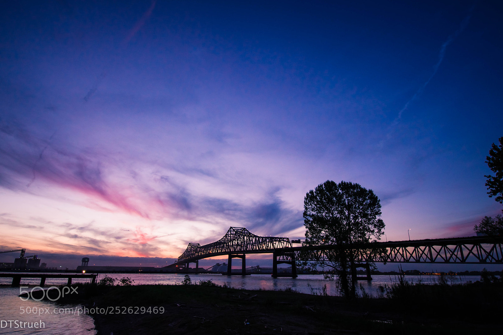 Nikon D7200 sample photo. Bridge at sunset photography