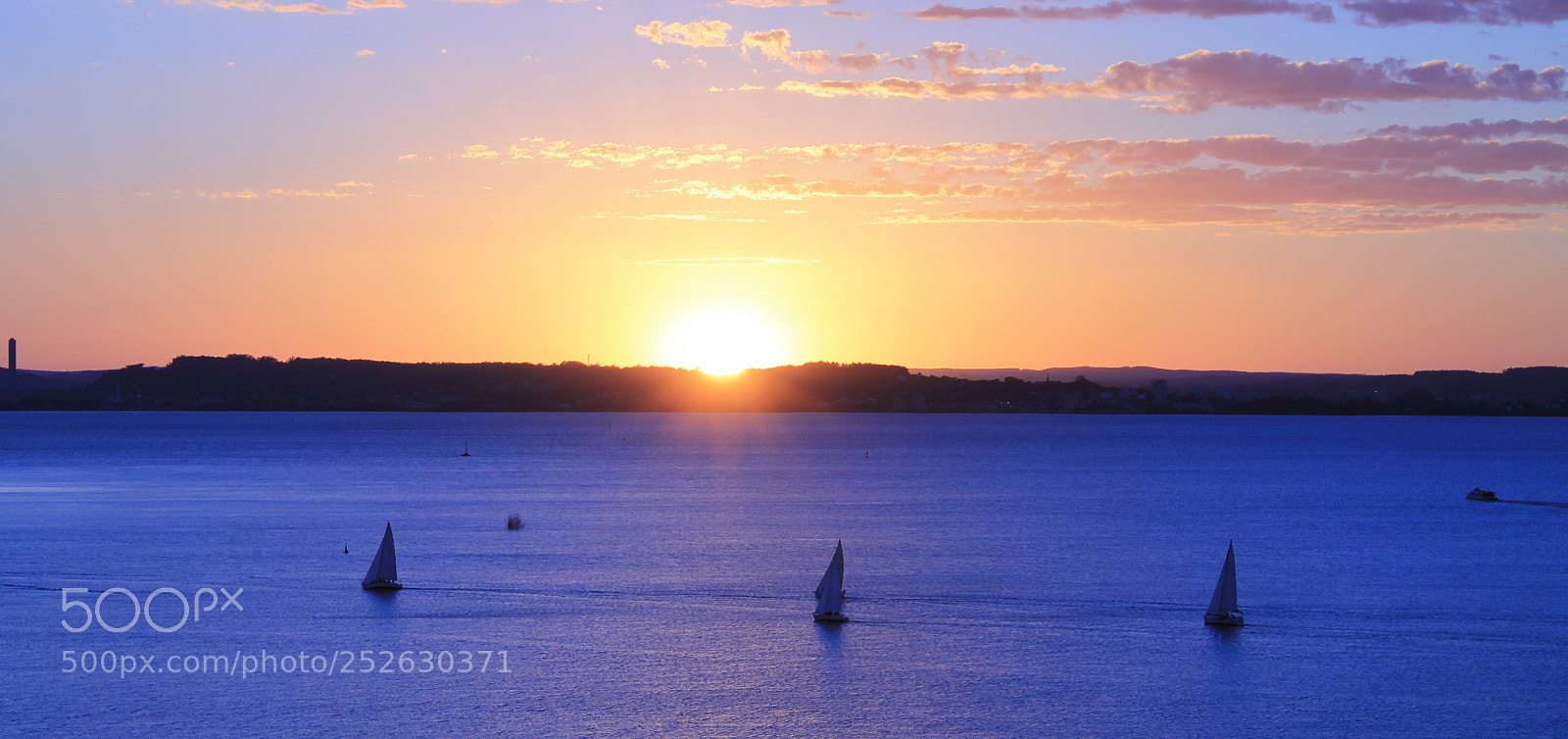 Canon EOS 1100D (EOS Rebel T3 / EOS Kiss X50) sample photo. Amazing sunset photography