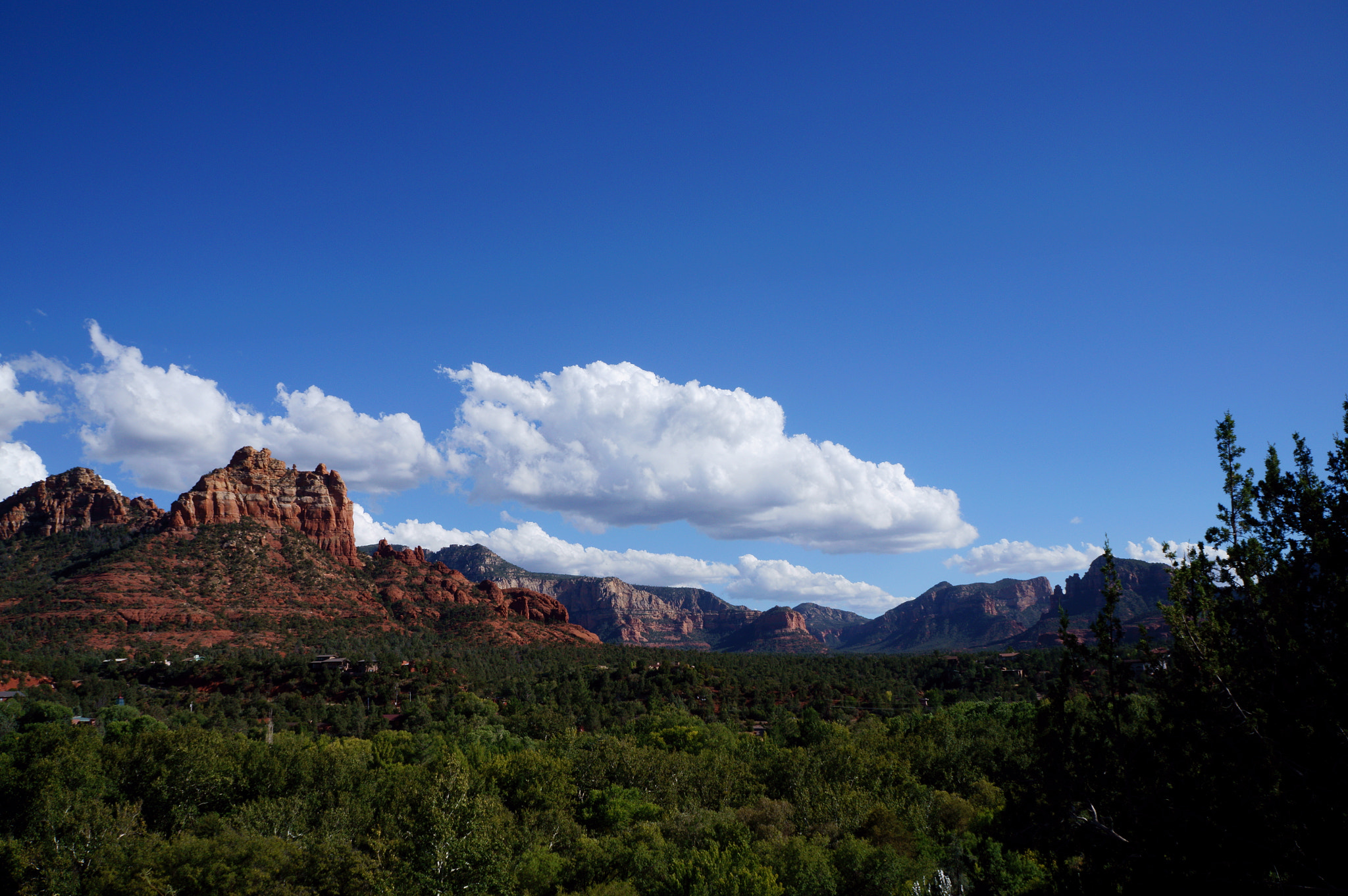 Sony Alpha NEX-F3 sample photo. Looking away photography
