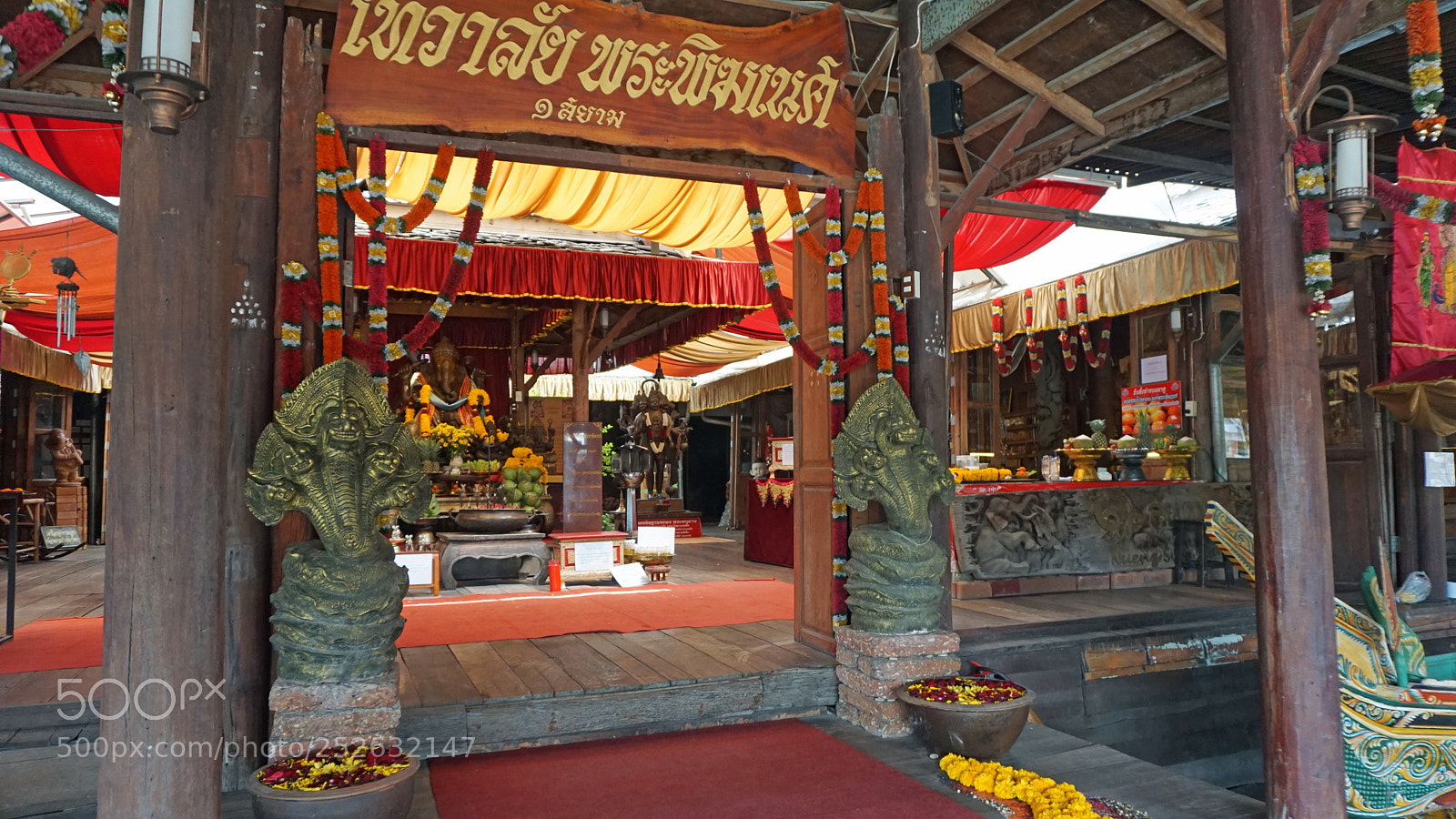 Sony a6000 sample photo. Pattaya flaoting market photography