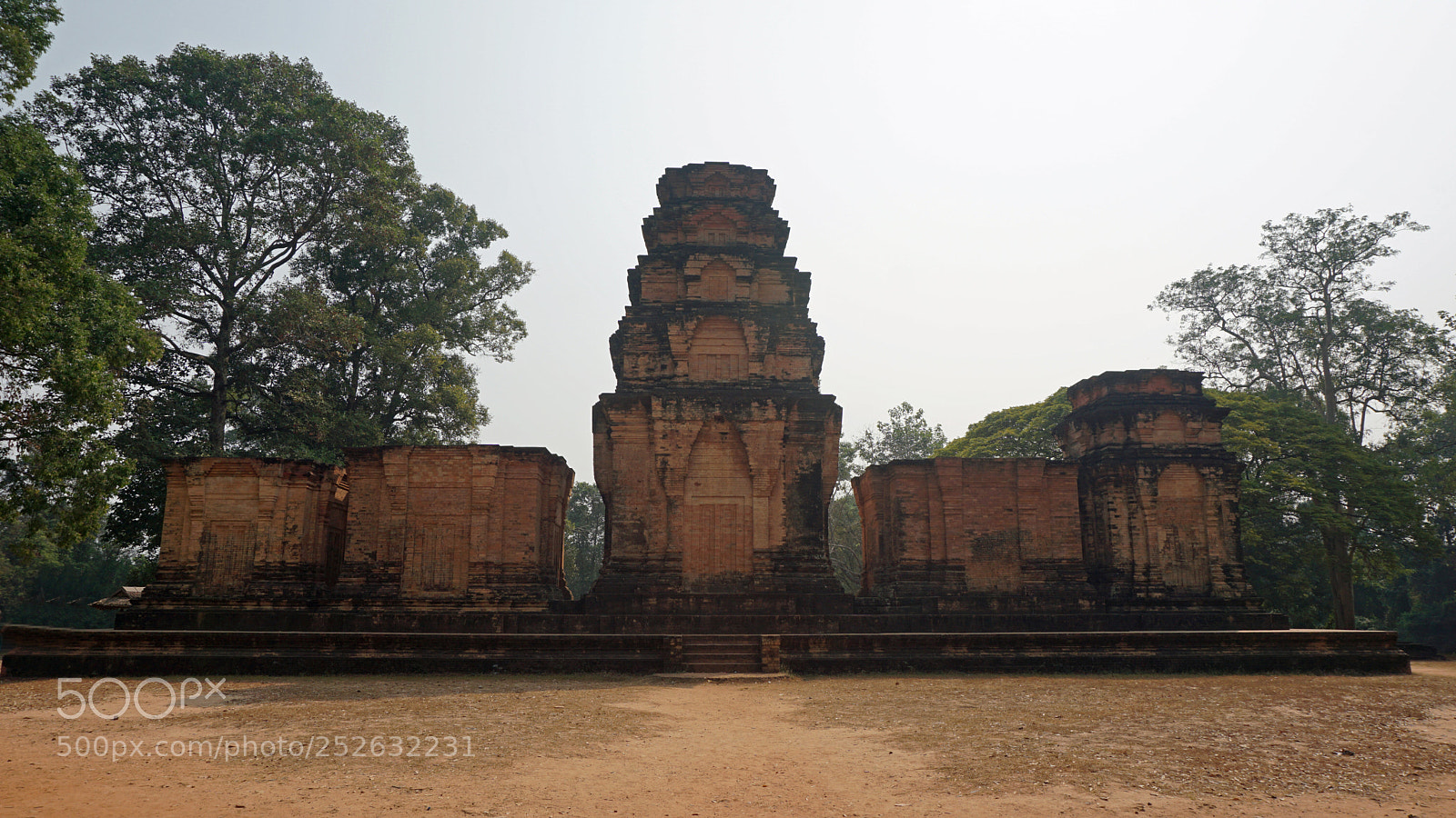 Sony a6000 sample photo. Ankor wat temple complex photography