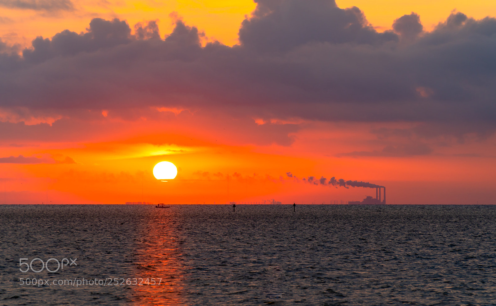 Sony a6500 sample photo. Here comes the sun photography