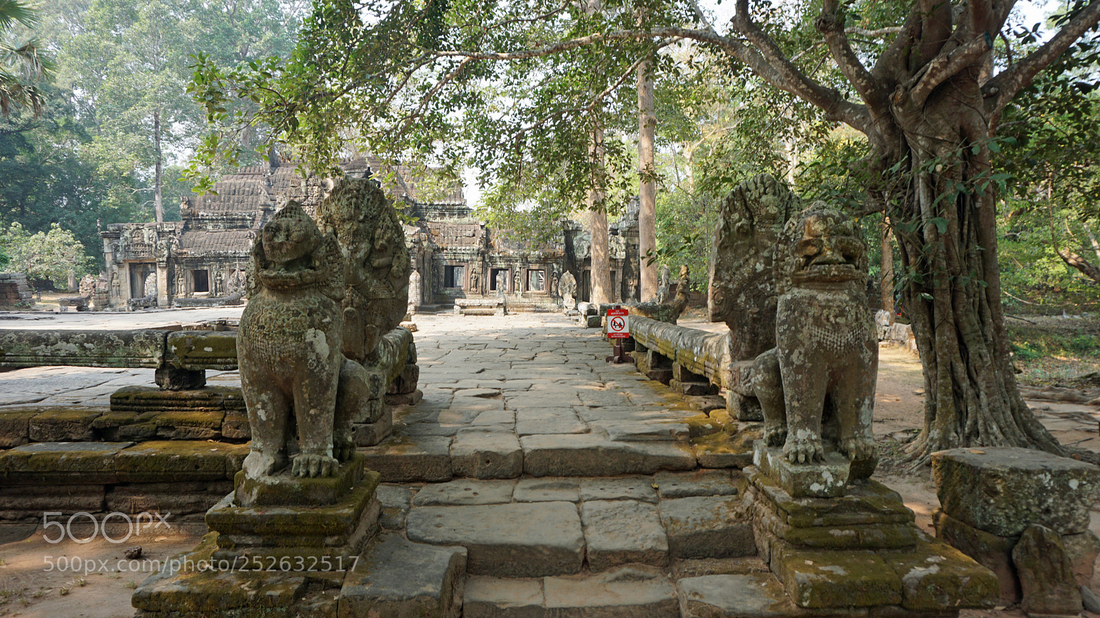 Sony a6000 sample photo. Ankor wat temple complex photography